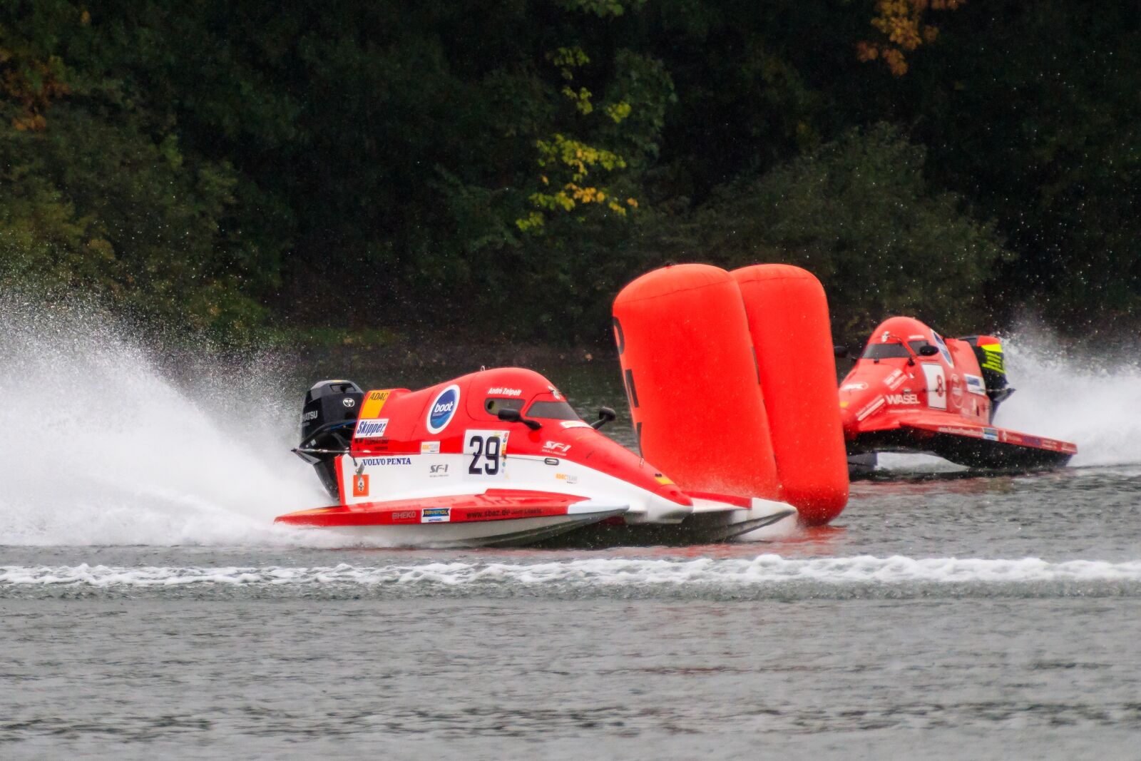 Canon EOS 80D sample photo. Motor boat race, water photography