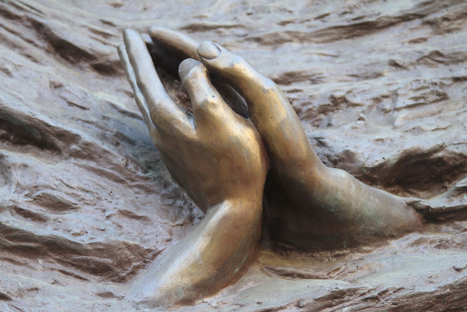 Canon EOS 7D sample photo. Hands, sculpture, art photography