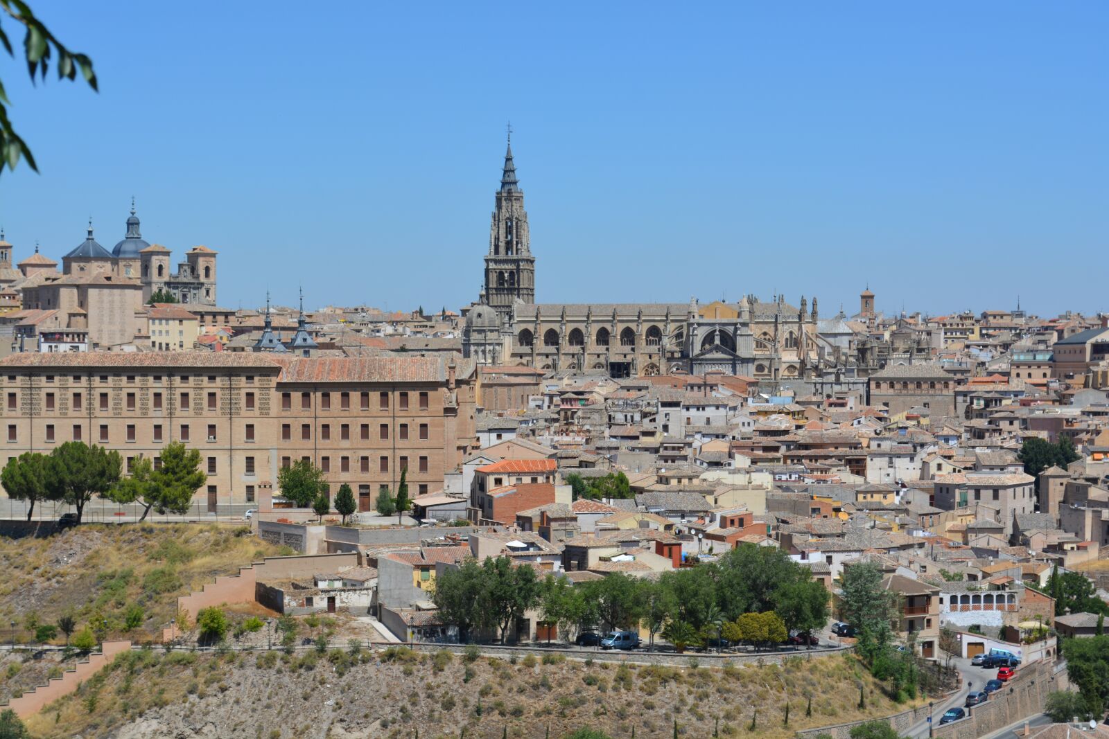 Nikon D5200 sample photo. Madrid, overview, center photography