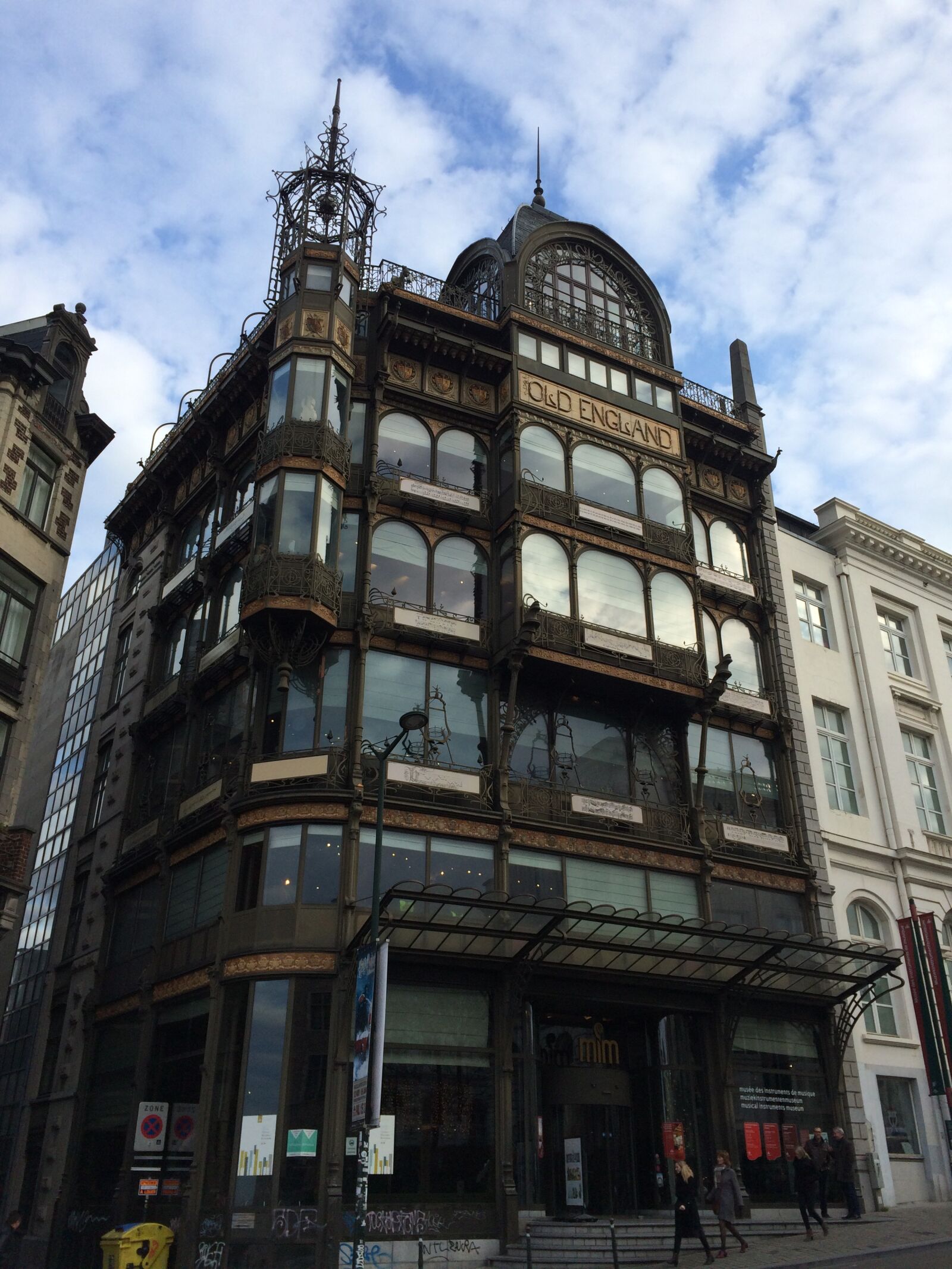 iPhone 5s back camera 4.15mm f/2.2 sample photo. Architecture, building, vintage photography