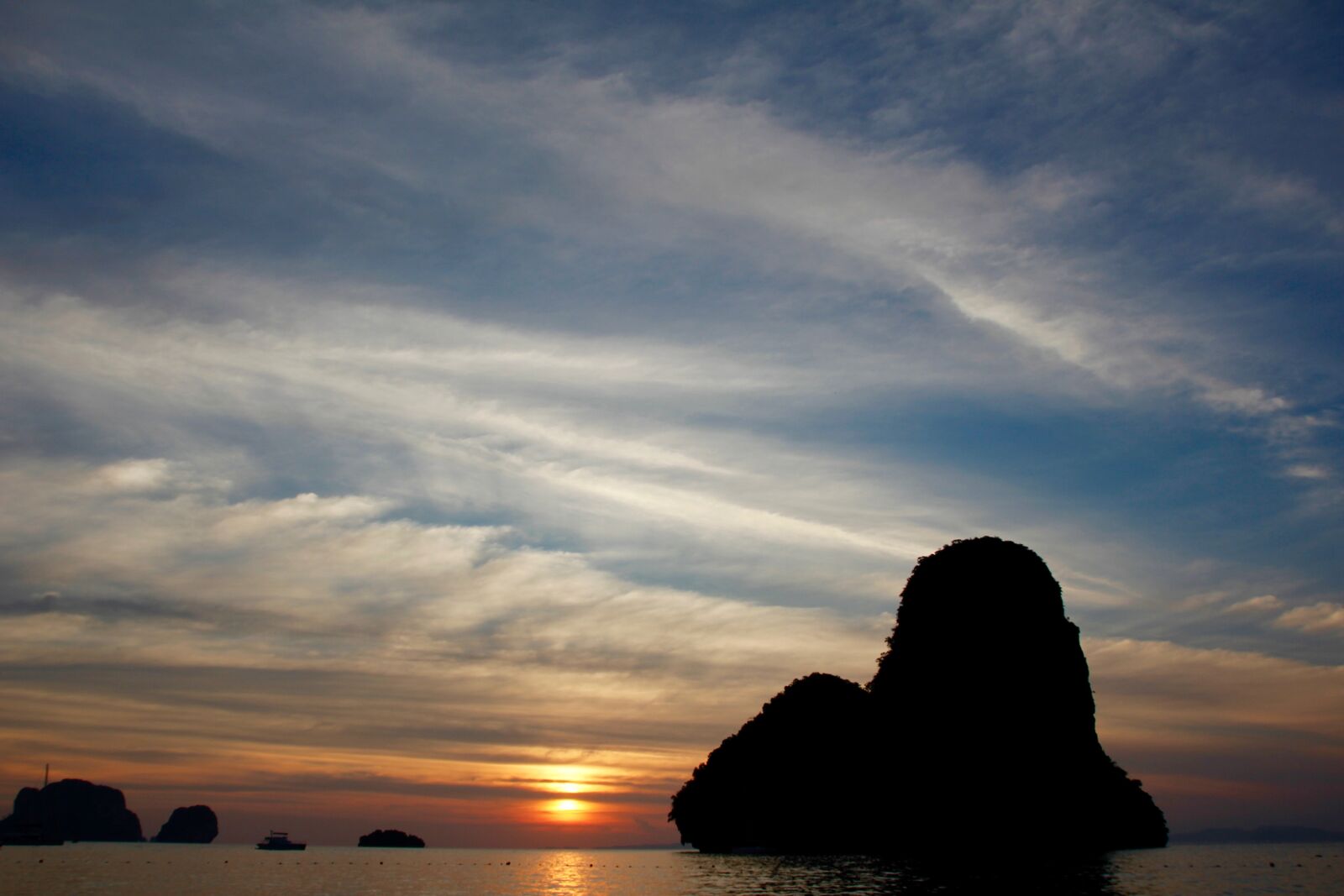 Canon EOS 60D sample photo. Island, rock, sunset photography