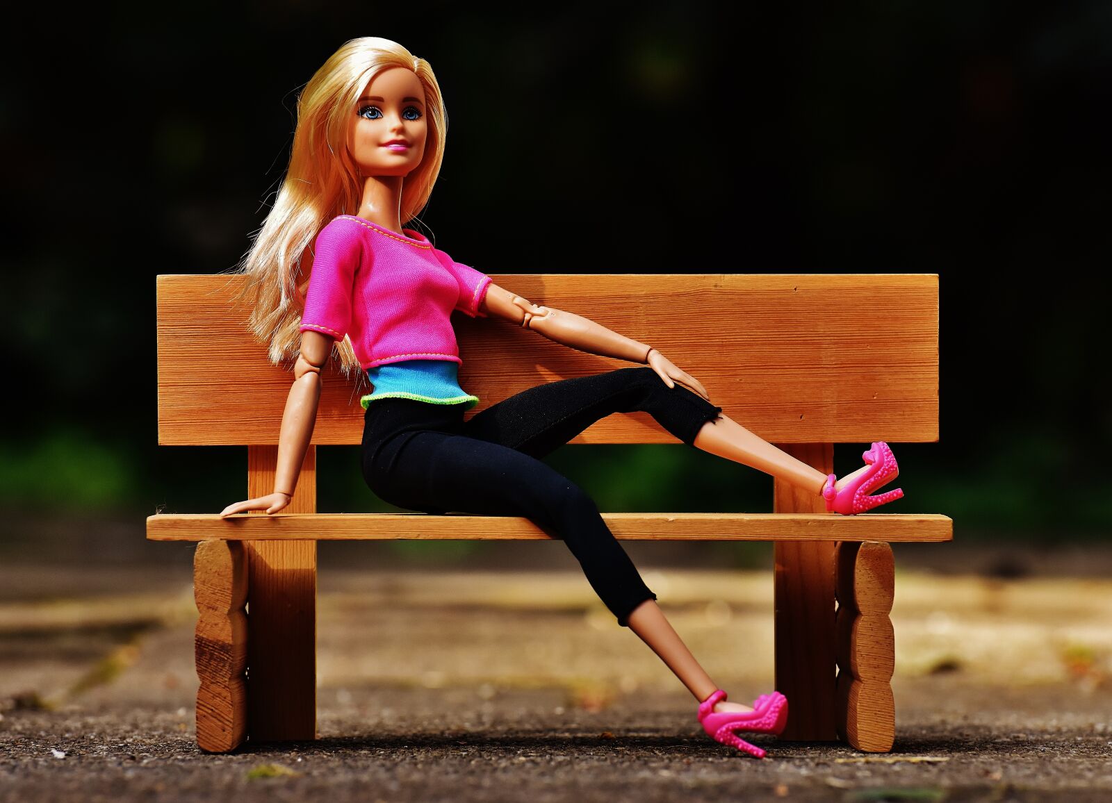 Nikon D7200 sample photo. Beauty, barbie, bank photography