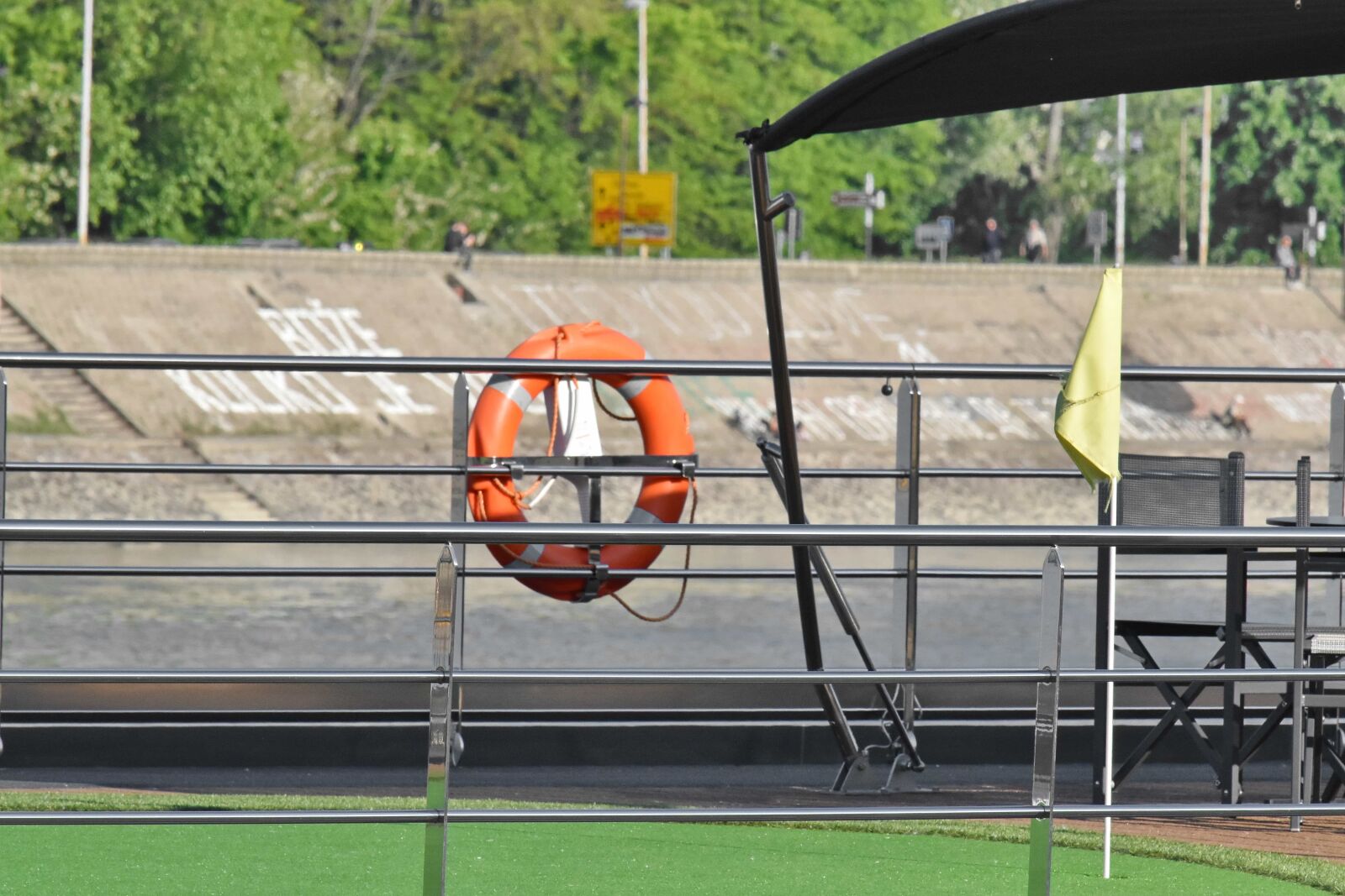 Nikon D5500 sample photo. Cruise ship, golf, life photography