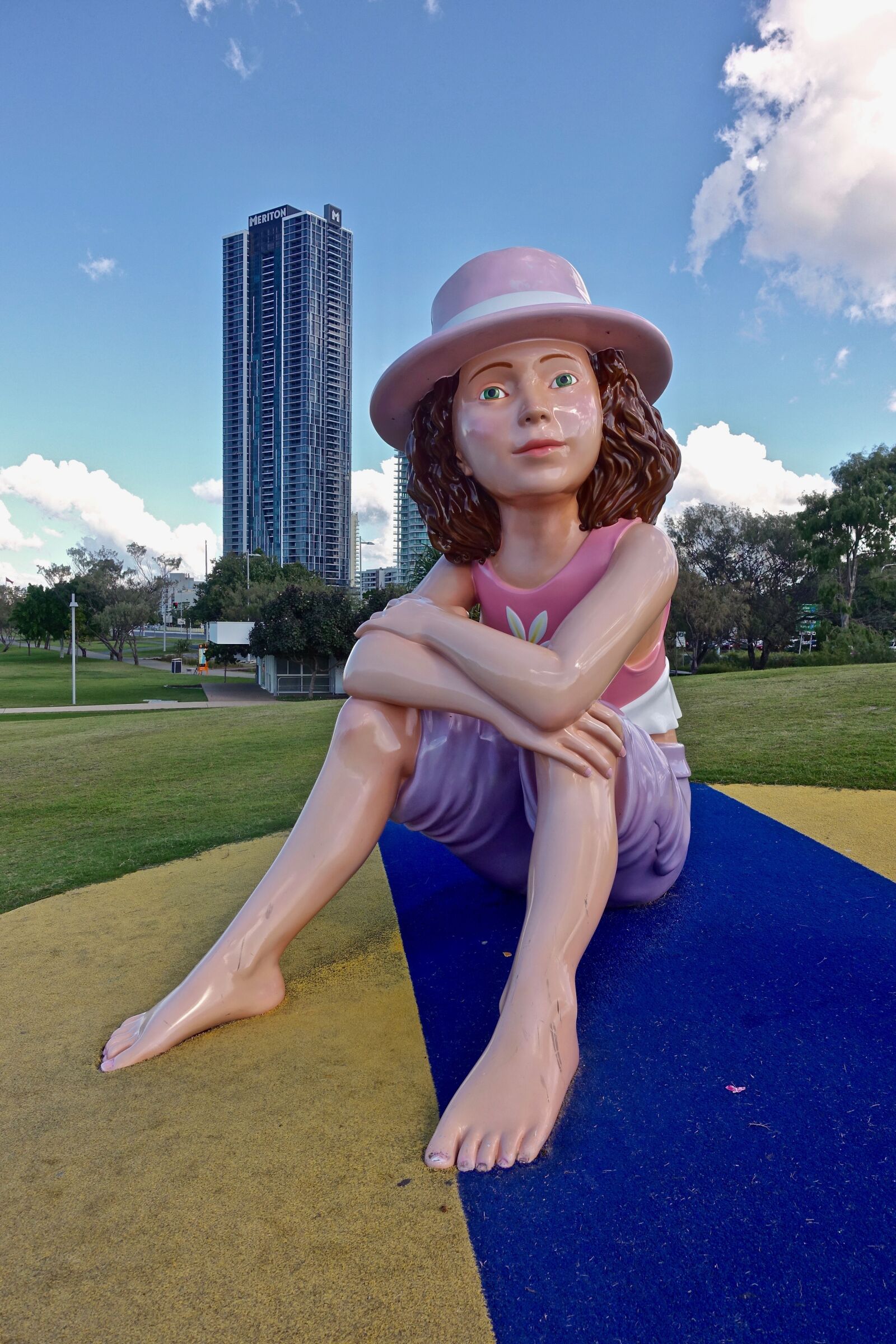 Sony Cyber-shot DSC-RX100 III sample photo. Sculpture, art, girl photography