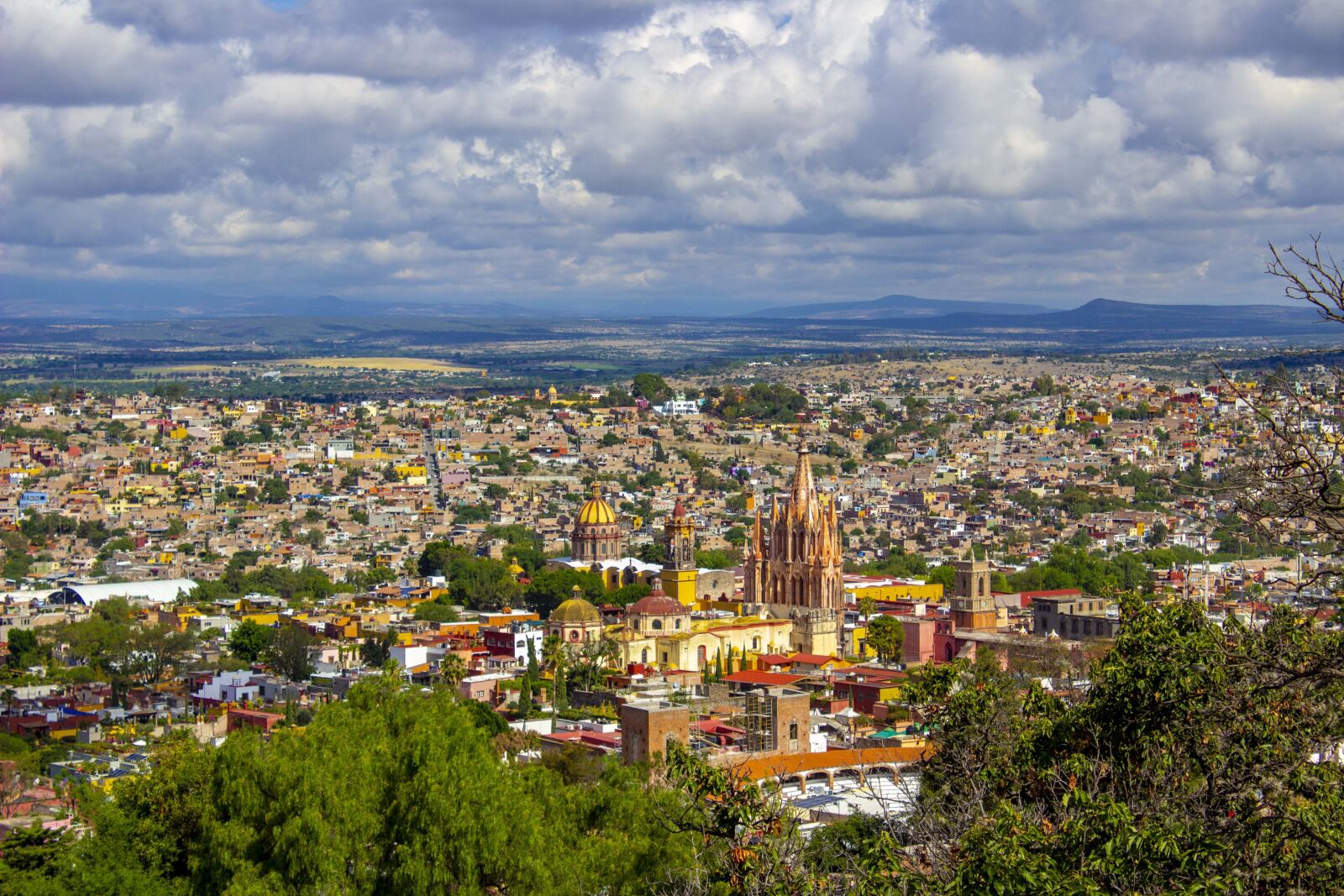 Canon EOS 600D (Rebel EOS T3i / EOS Kiss X5) sample photo. Mexico, colonial city, architecture photography