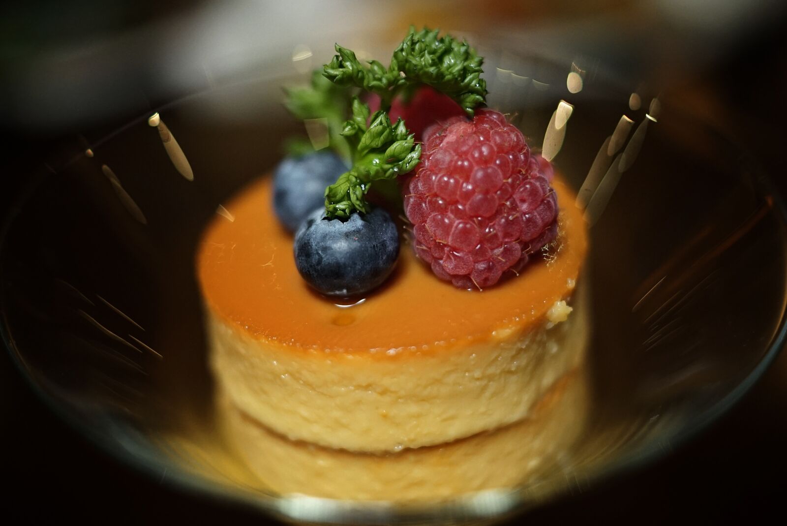 Sony a7S + Sony DT 35mm F1.8 SAM sample photo. Leche flan, creme caramel photography