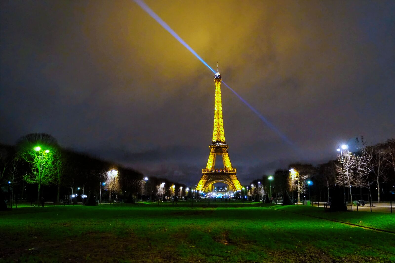 Sony DT 18-55mm F3.5-5.6 SAM II sample photo. Paris, eiffel photography