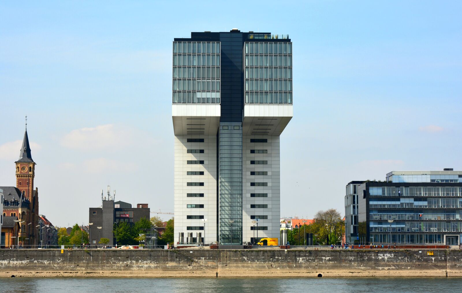 Nikon D5200 sample photo. Cologne, kranhaus, rhine photography