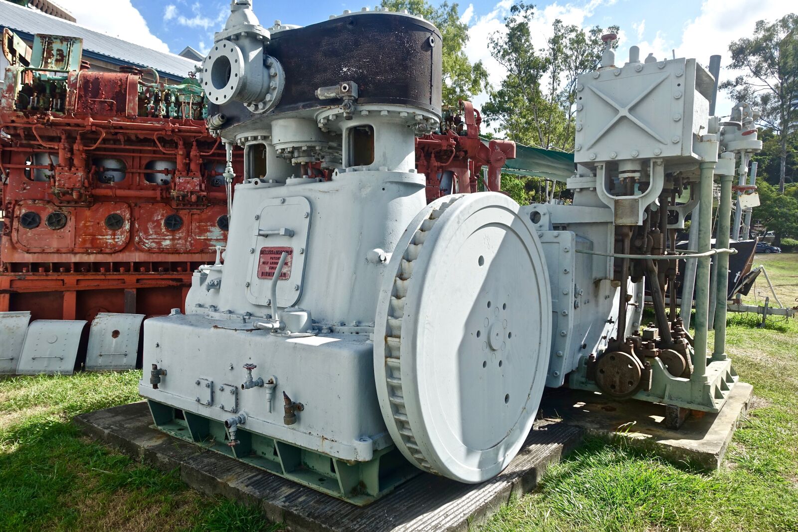 Sony Cyber-shot DSC-RX100 III sample photo. Diesel engine, engine, metal photography