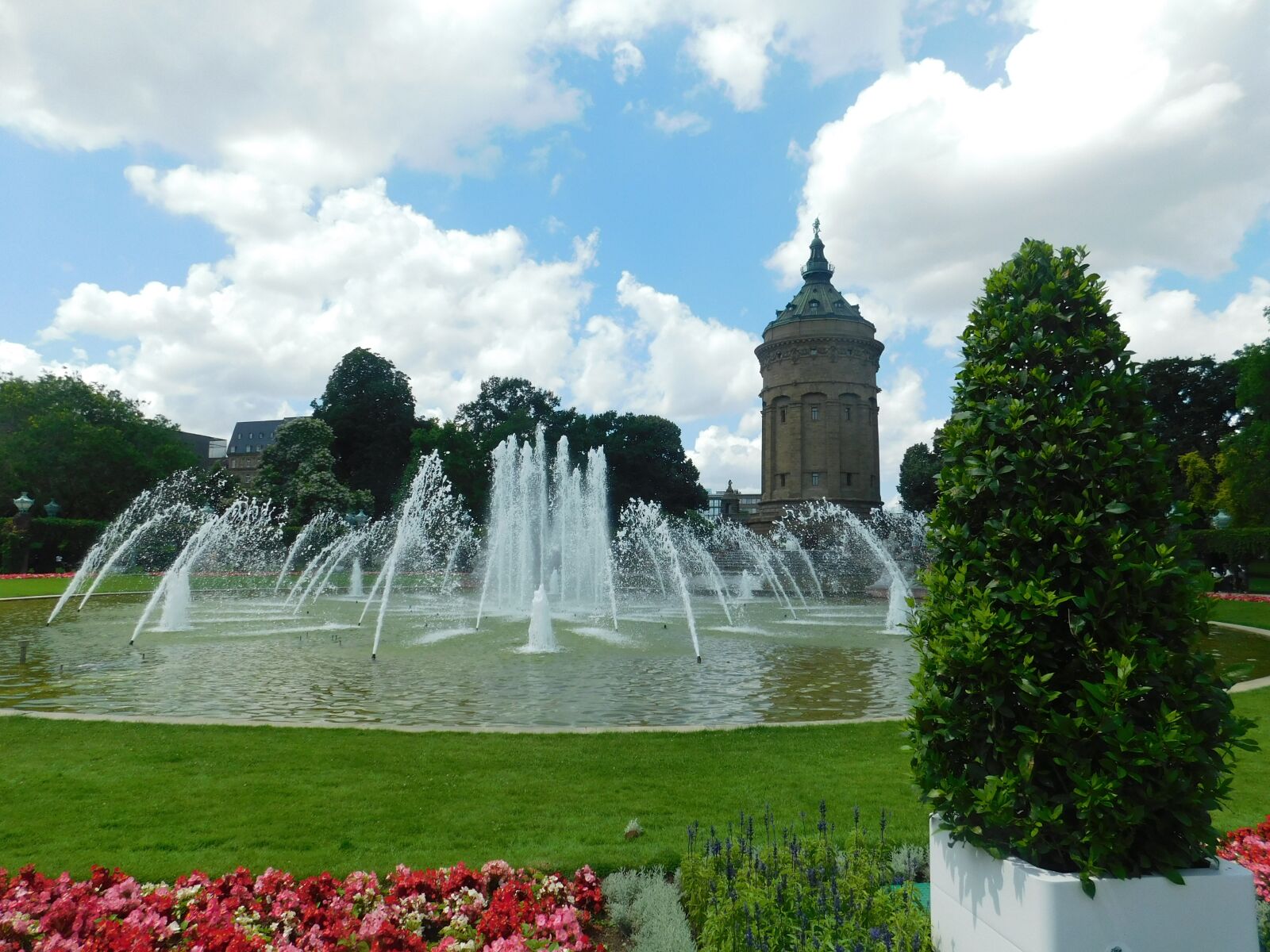 Nikon Coolpix B500 sample photo. Mannheim, mannheim water tower photography