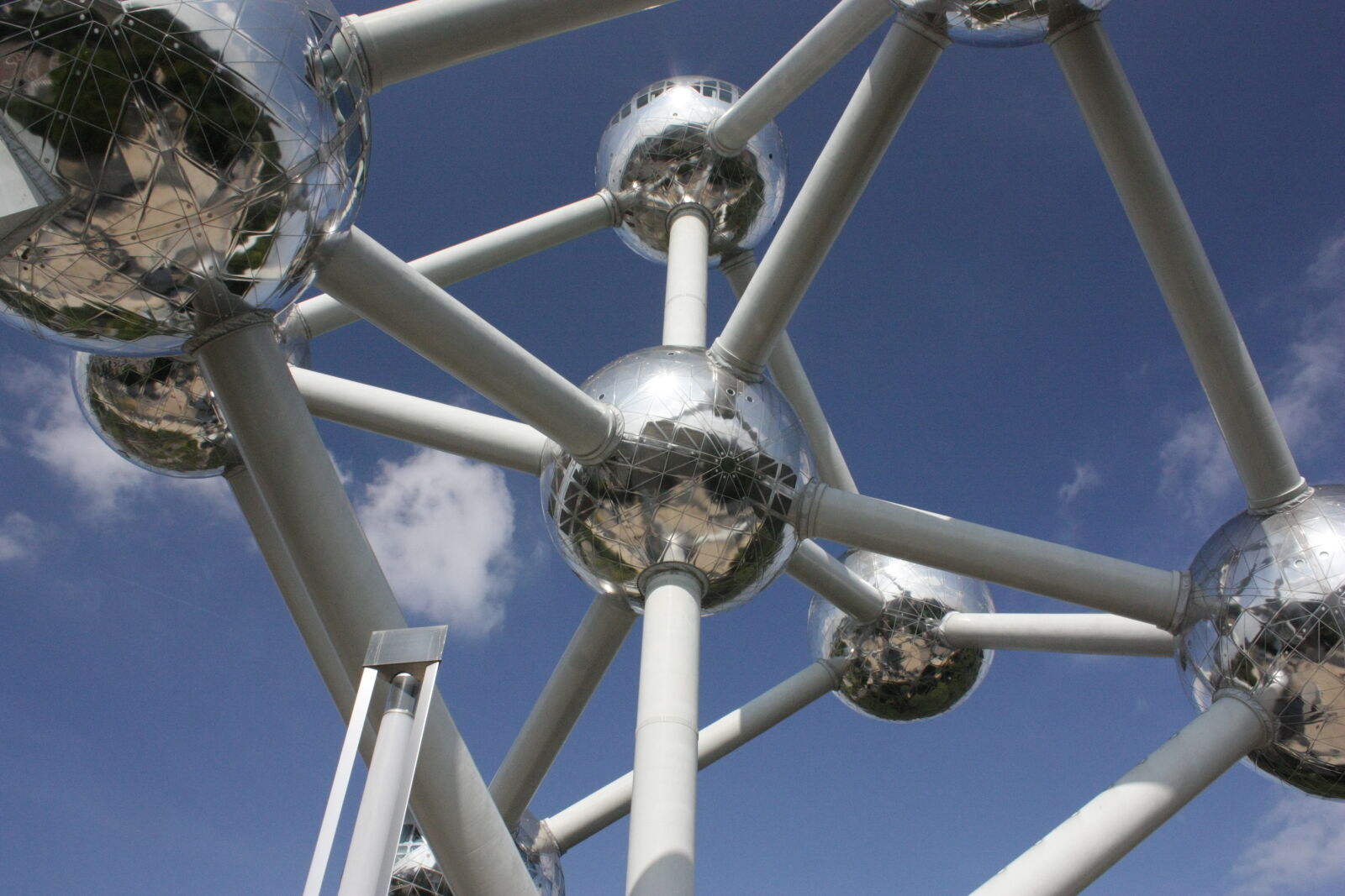Canon EOS 450D (EOS Rebel XSi / EOS Kiss X2) sample photo. Atomium, belgium, brussels, monument photography