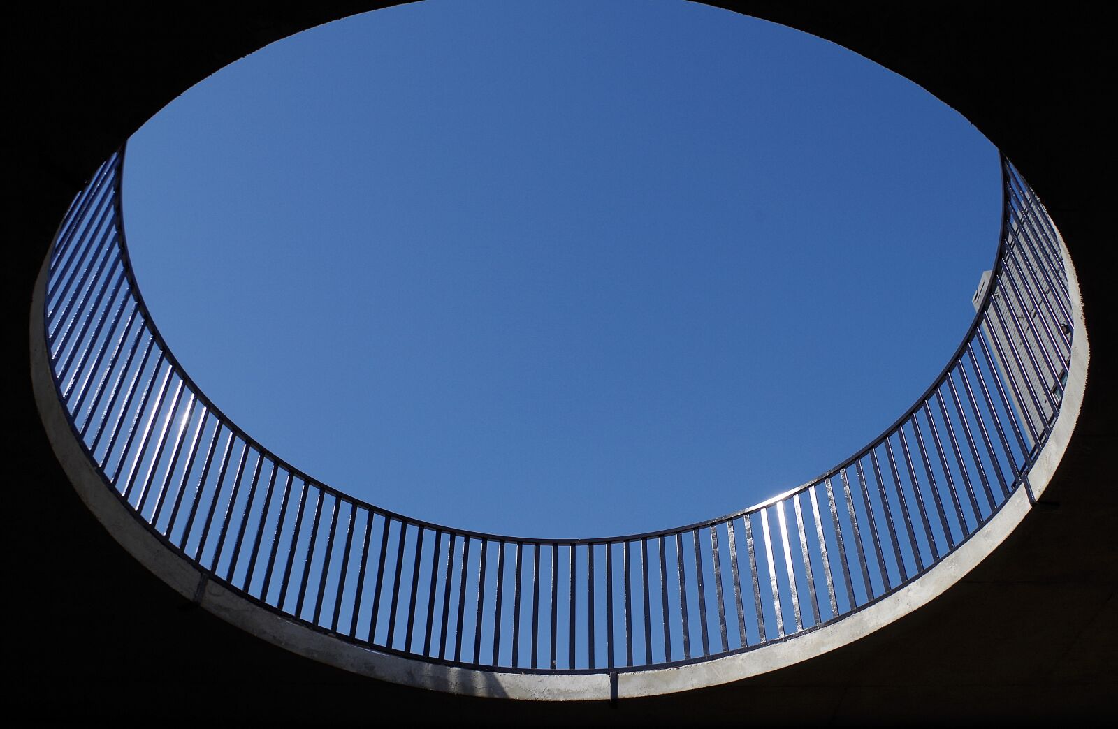 Pentax K-50 sample photo. Form, art, color photography