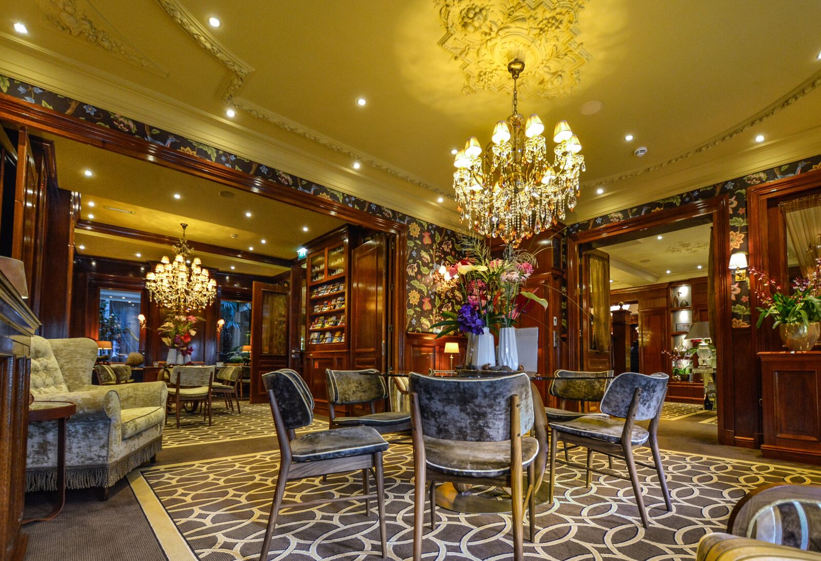 Nikon D5200 sample photo. Amsterdam, dutch, hotel photography