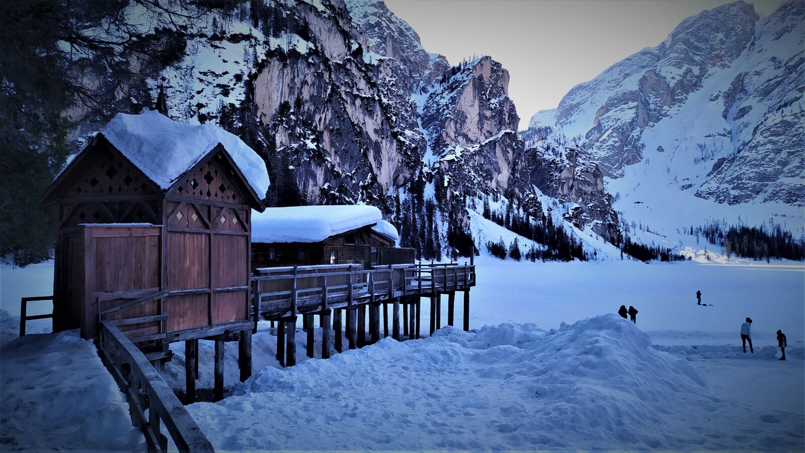 Xiaomi Redmi Note 7 sample photo. Lake braies, trentino, south photography