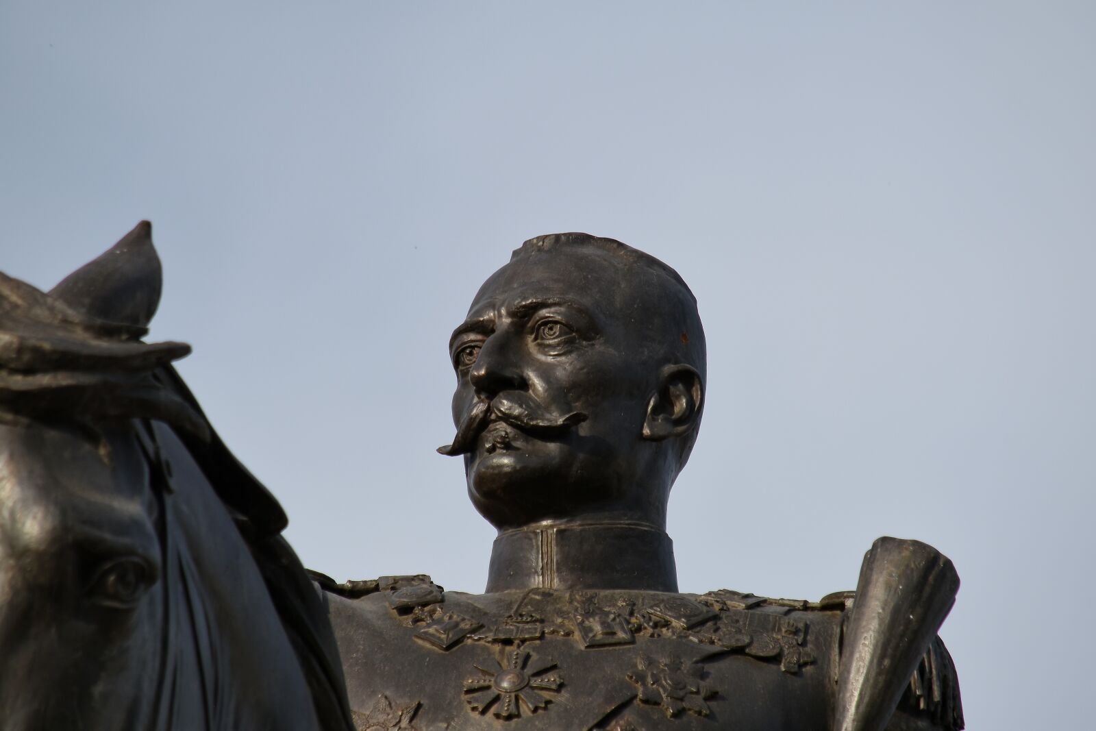 Nikon D5500 sample photo. Bronze, sculpture, statue, art photography