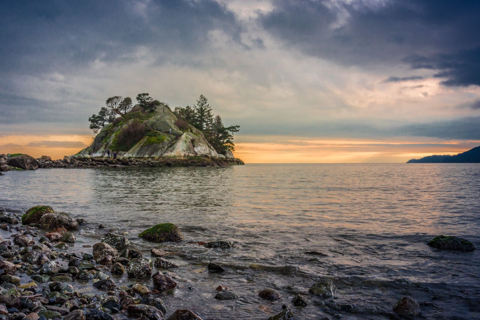 Nikon D610 sample photo. Whytecliff park, ocean, landscape photography
