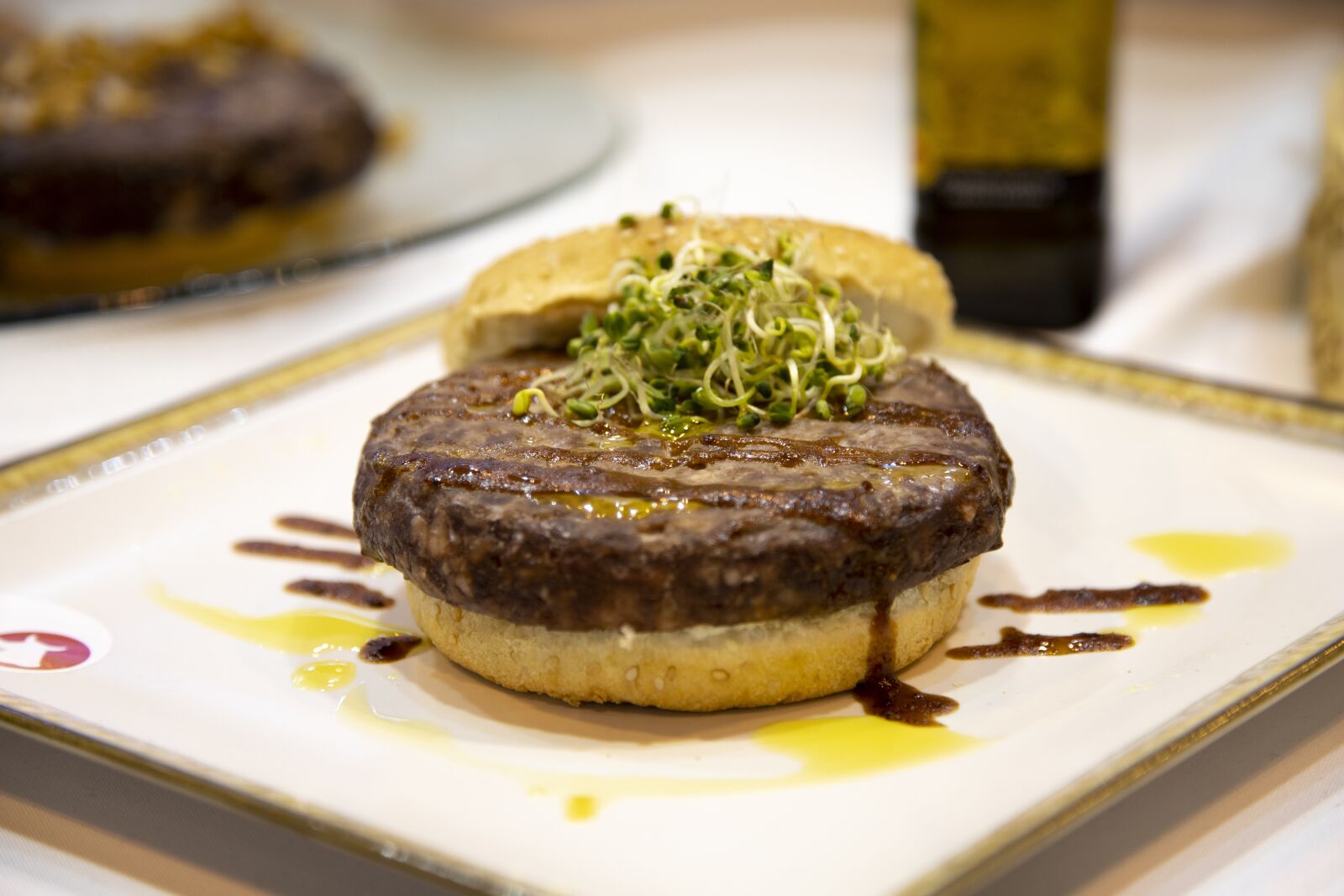 Canon EOS 6D Mark II sample photo. Burger, food, flavor photography