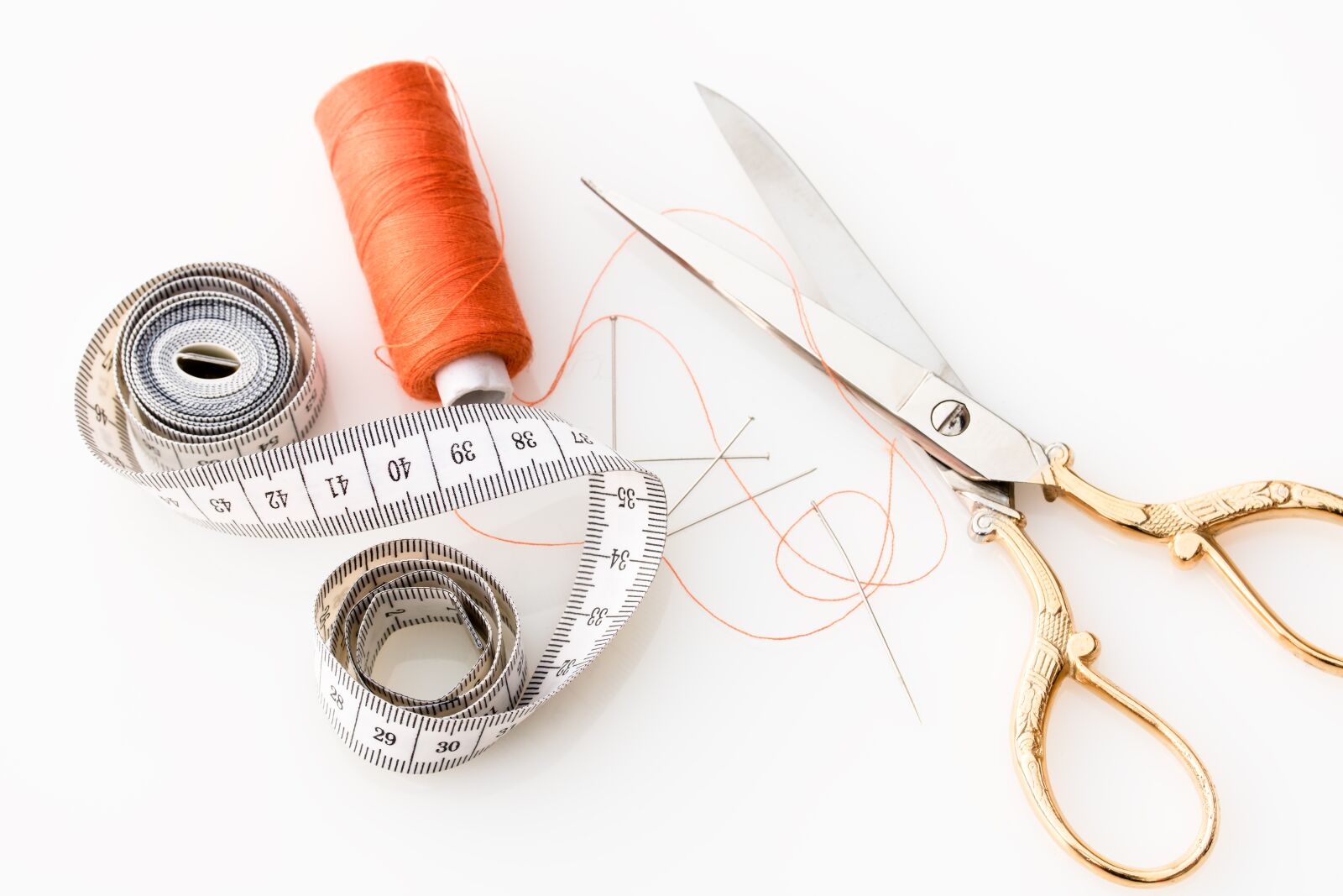 Canon EF-S 60mm F2.8 Macro USM sample photo. Tape measure, scissors, fabric photography