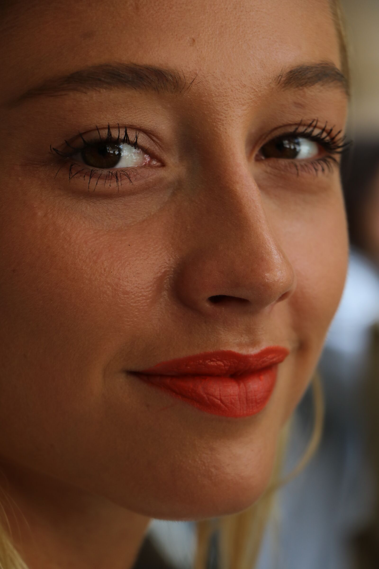 Canon EOS 760D (EOS Rebel T6s / EOS 8000D) sample photo. Headshoot, actress, book photography
