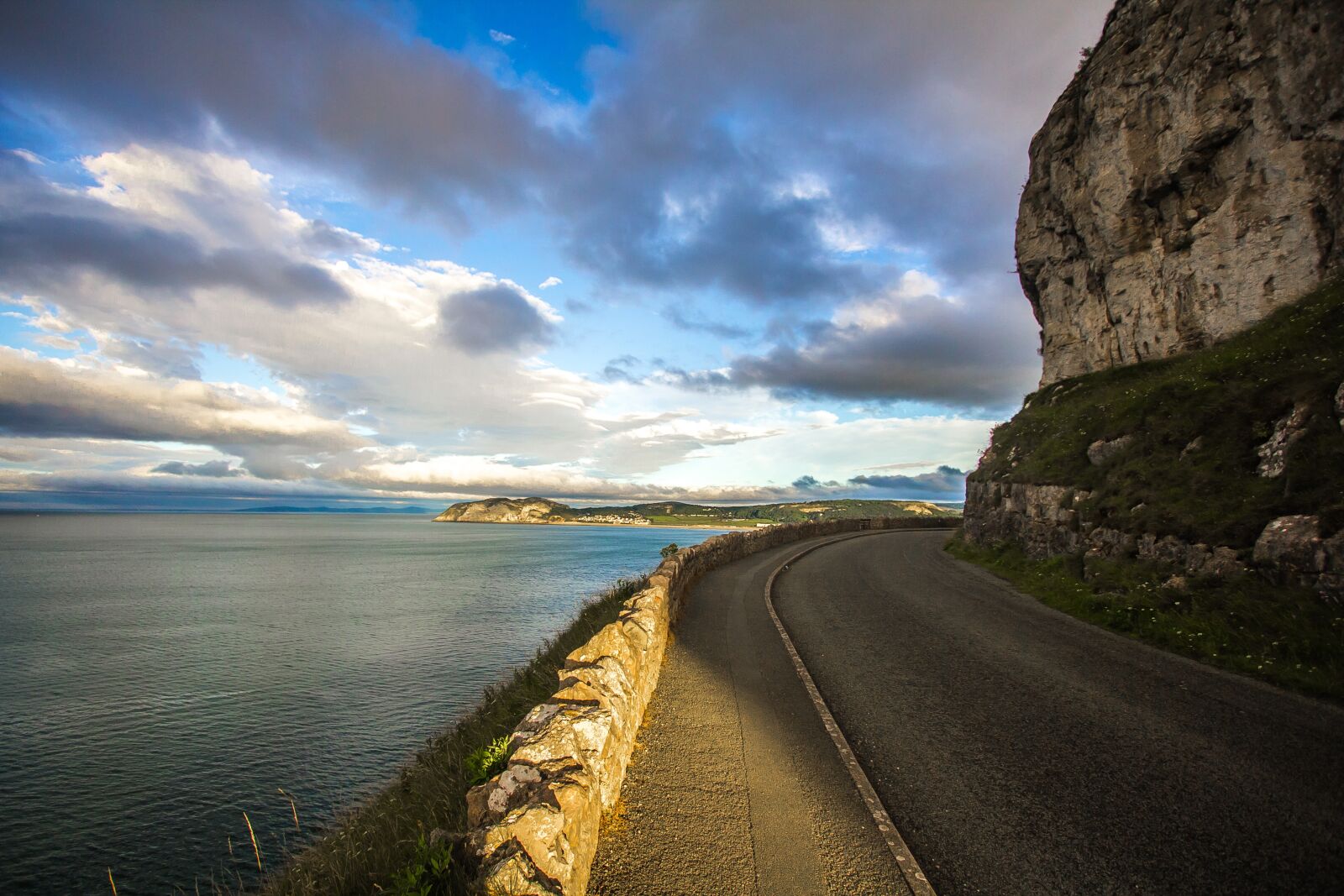 Canon EF-S 10-22mm F3.5-4.5 USM sample photo. Coast, ocean, wales photography