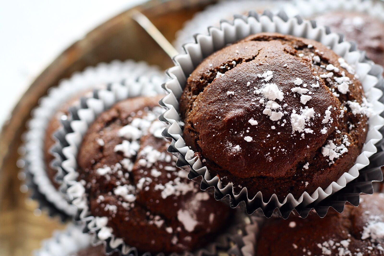 Canon EOS 1000D (EOS Digital Rebel XS / EOS Kiss F) sample photo. Cupcakes, chocolate, dark photography