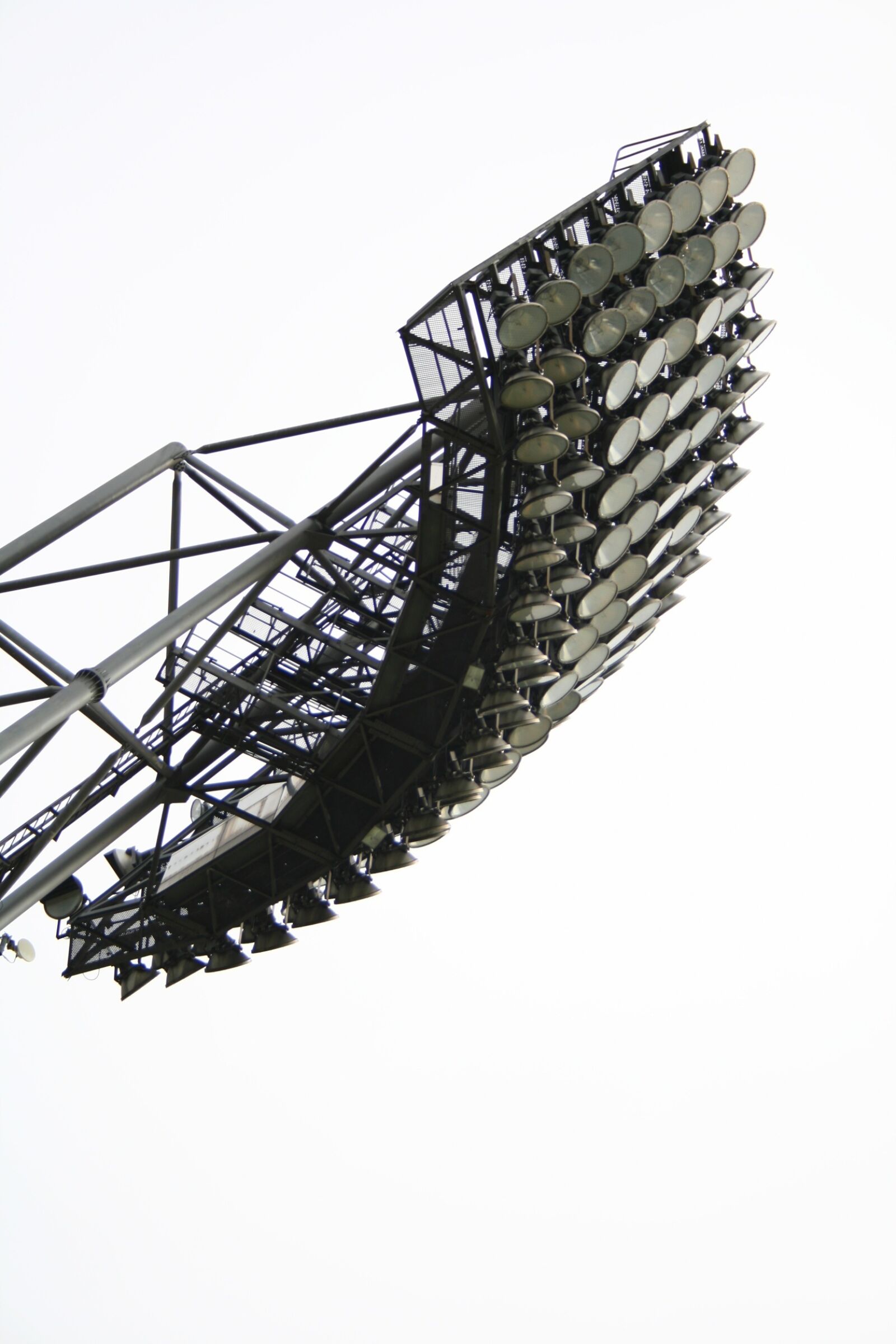 Canon EOS 400D (EOS Digital Rebel XTi / EOS Kiss Digital X) sample photo. Stadium spotlight, stadium, munich photography