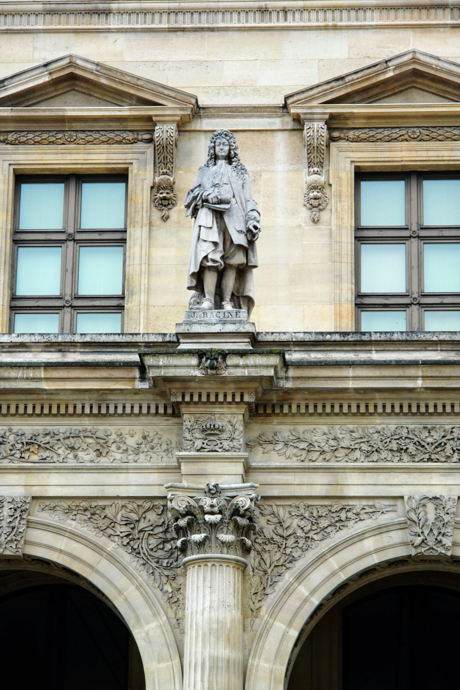 Sony DSC-R1 sample photo. Paris, facade, architecture photography