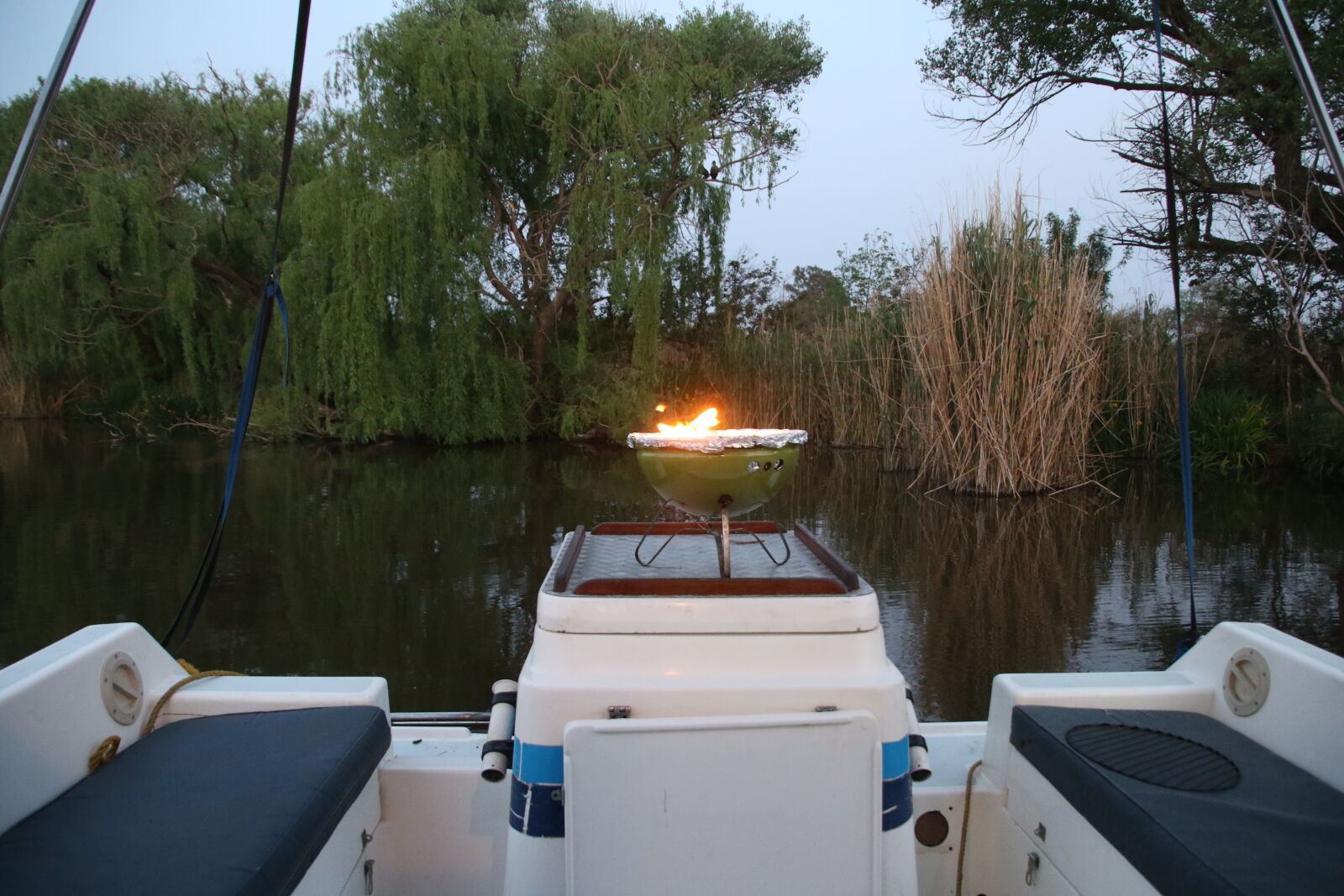 Canon EOS 7D Mark II sample photo. Barbecue, blue, sky, boat photography