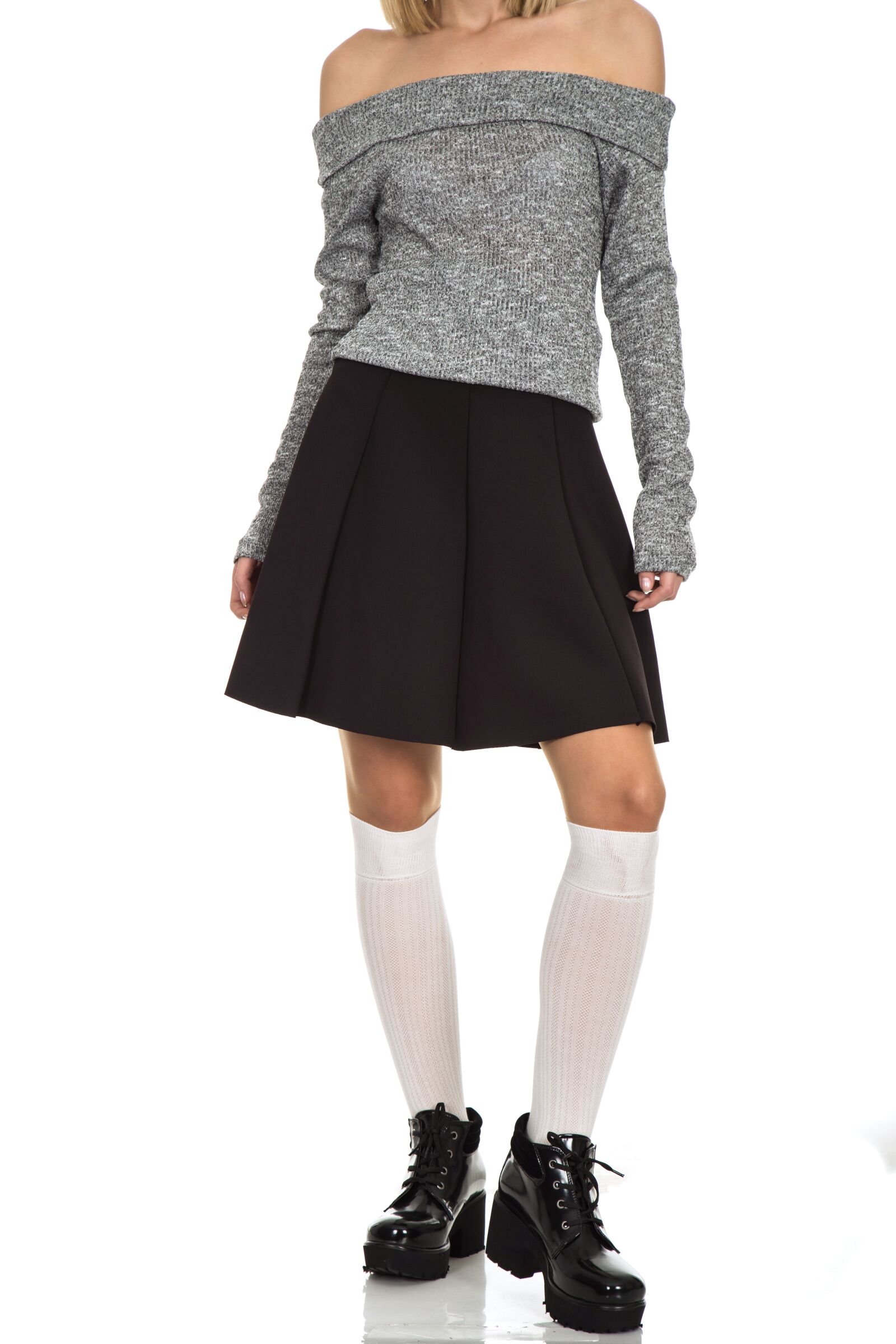 Canon EOS 6D + Canon EF 24-105mm F4L IS USM sample photo. Fashion, woman, skirt photography