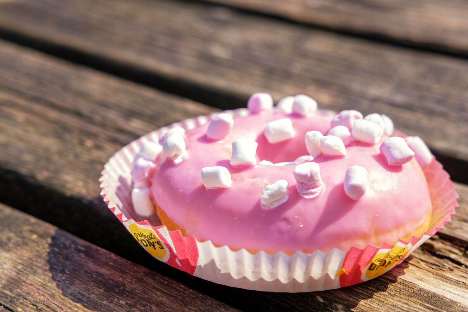 Fujifilm X-T2 + Fujifilm XF 35mm F2 R WR sample photo. Donut, baked goods, sweetness photography