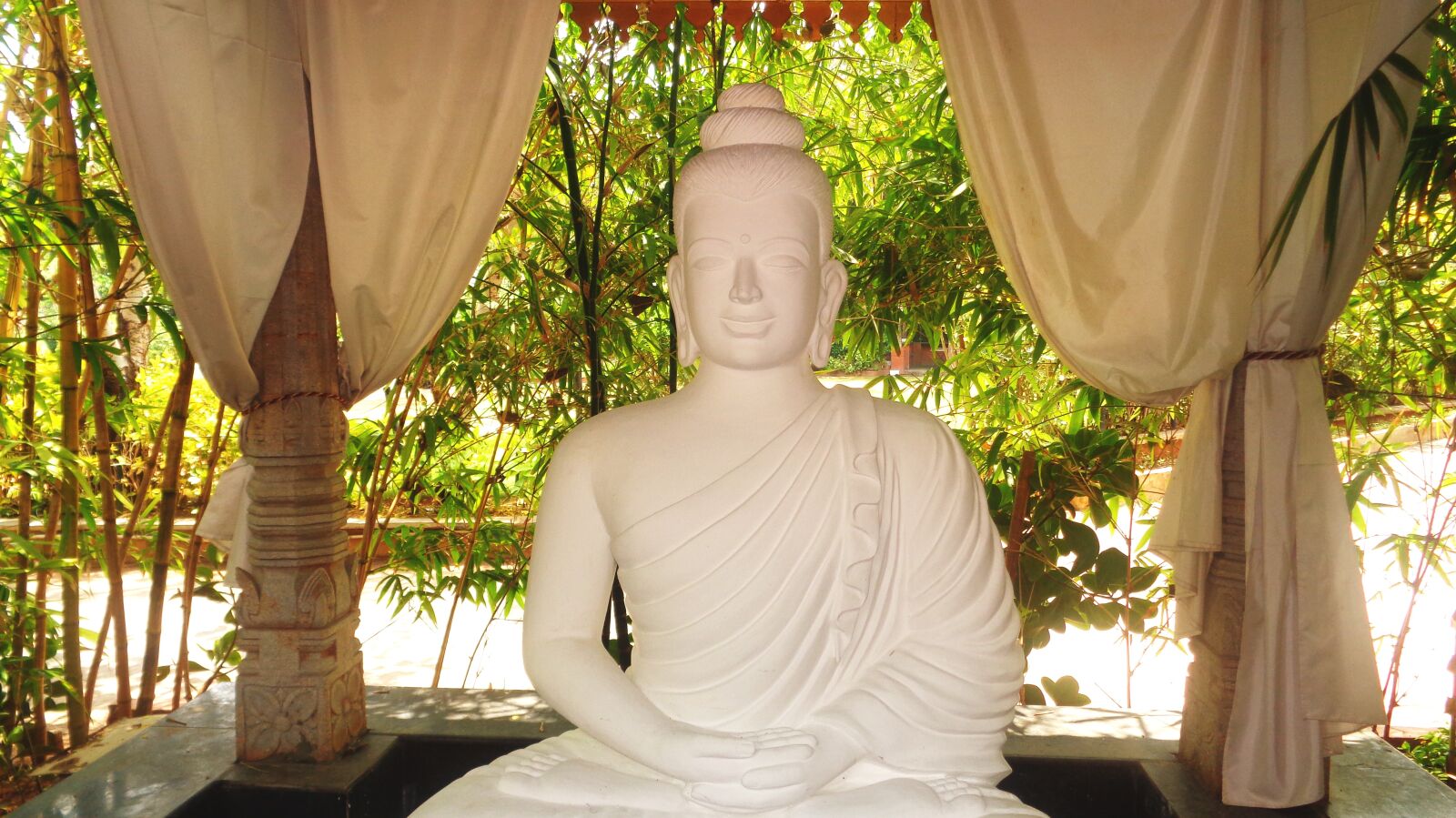Sony Cyber-shot DSC-W830 sample photo. Buddha, statue, buddhism photography