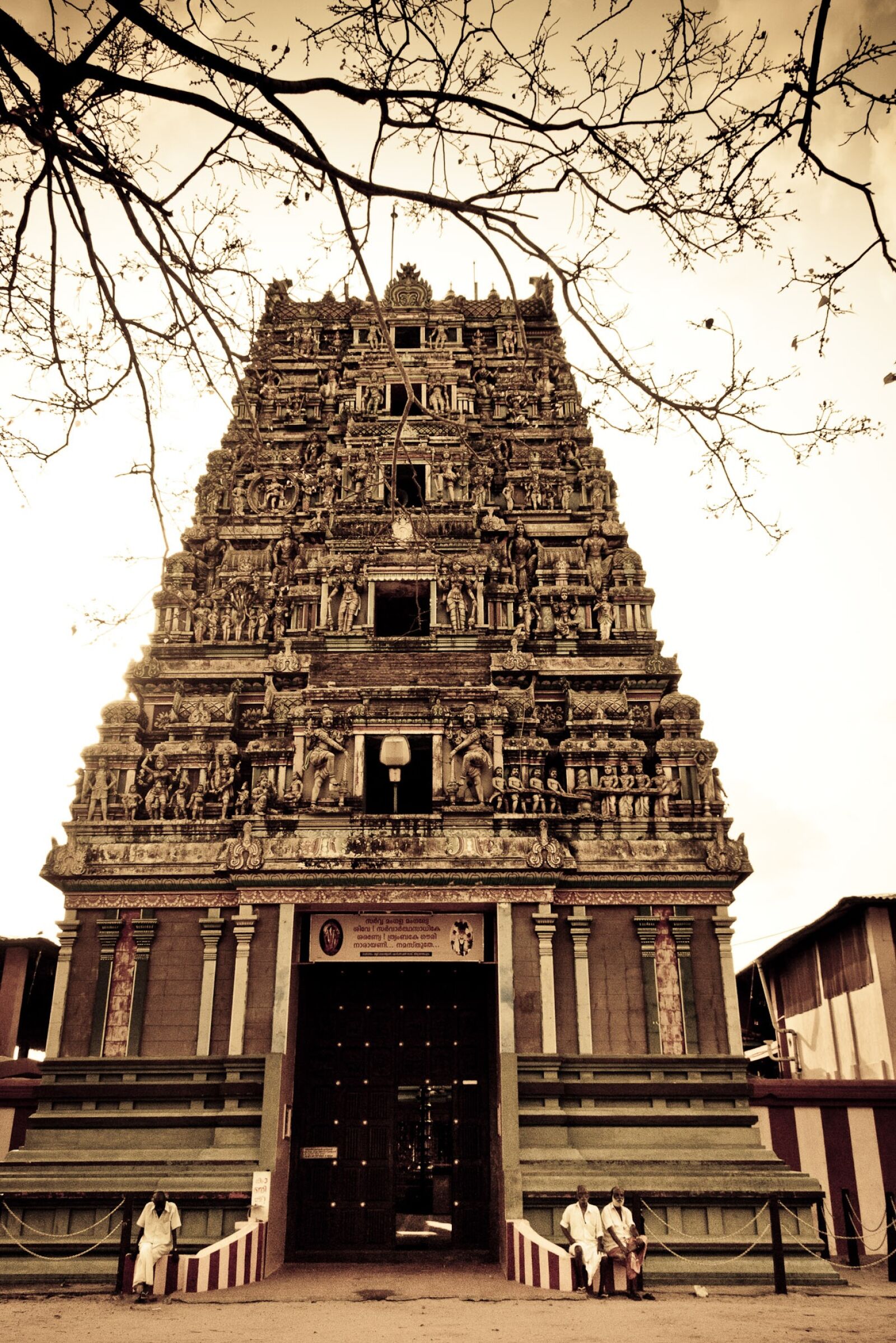 Canon EF-S 18-55mm F3.5-5.6 II sample photo. Temple, hindu, religion photography