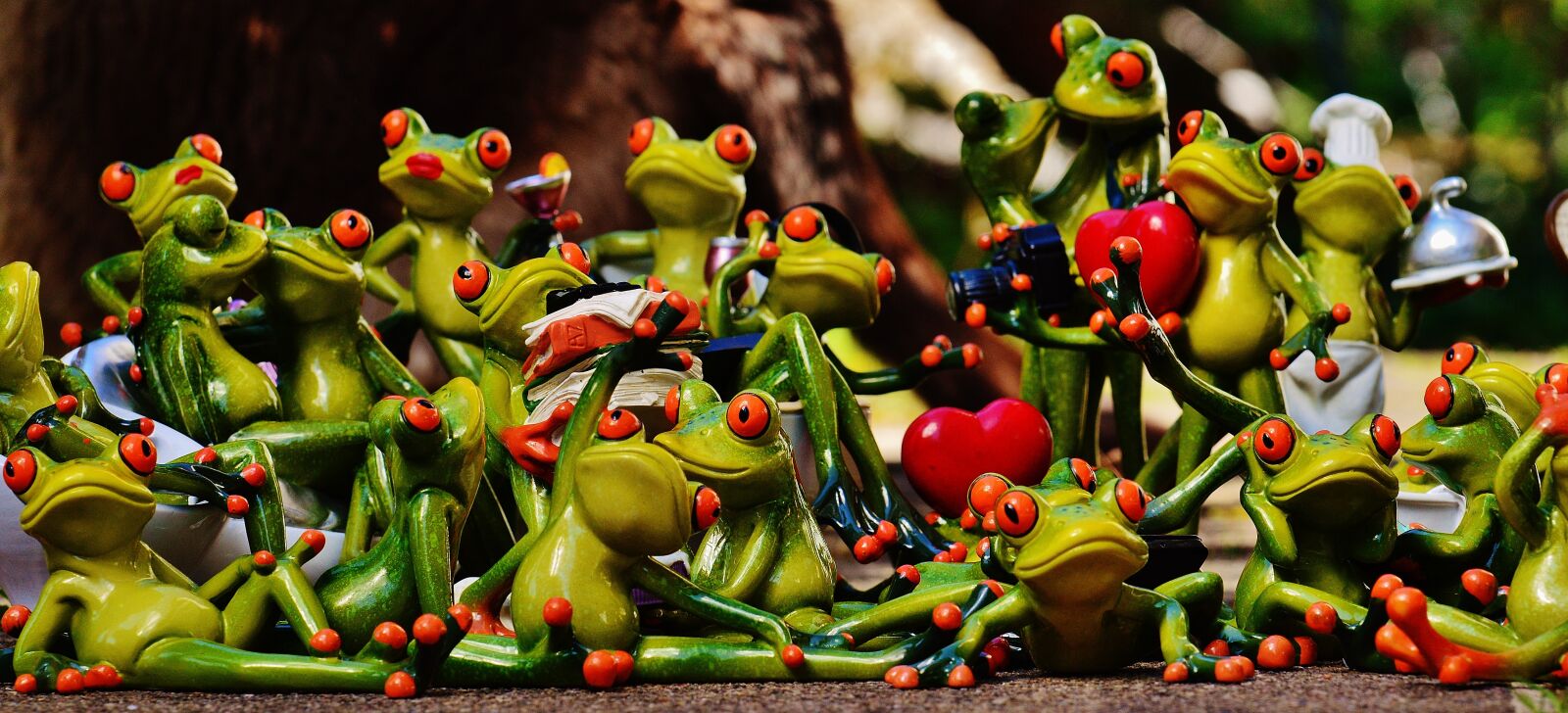 Nikon D3200 sample photo. Frogs, many, group photography