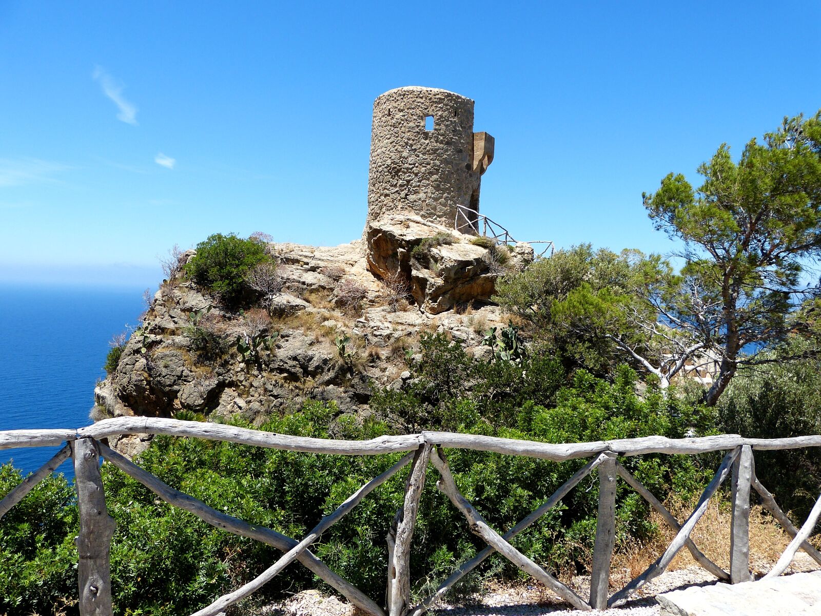 Panasonic Lumix DMC-FZ150 sample photo. Spain, mallorca, balearic islands photography