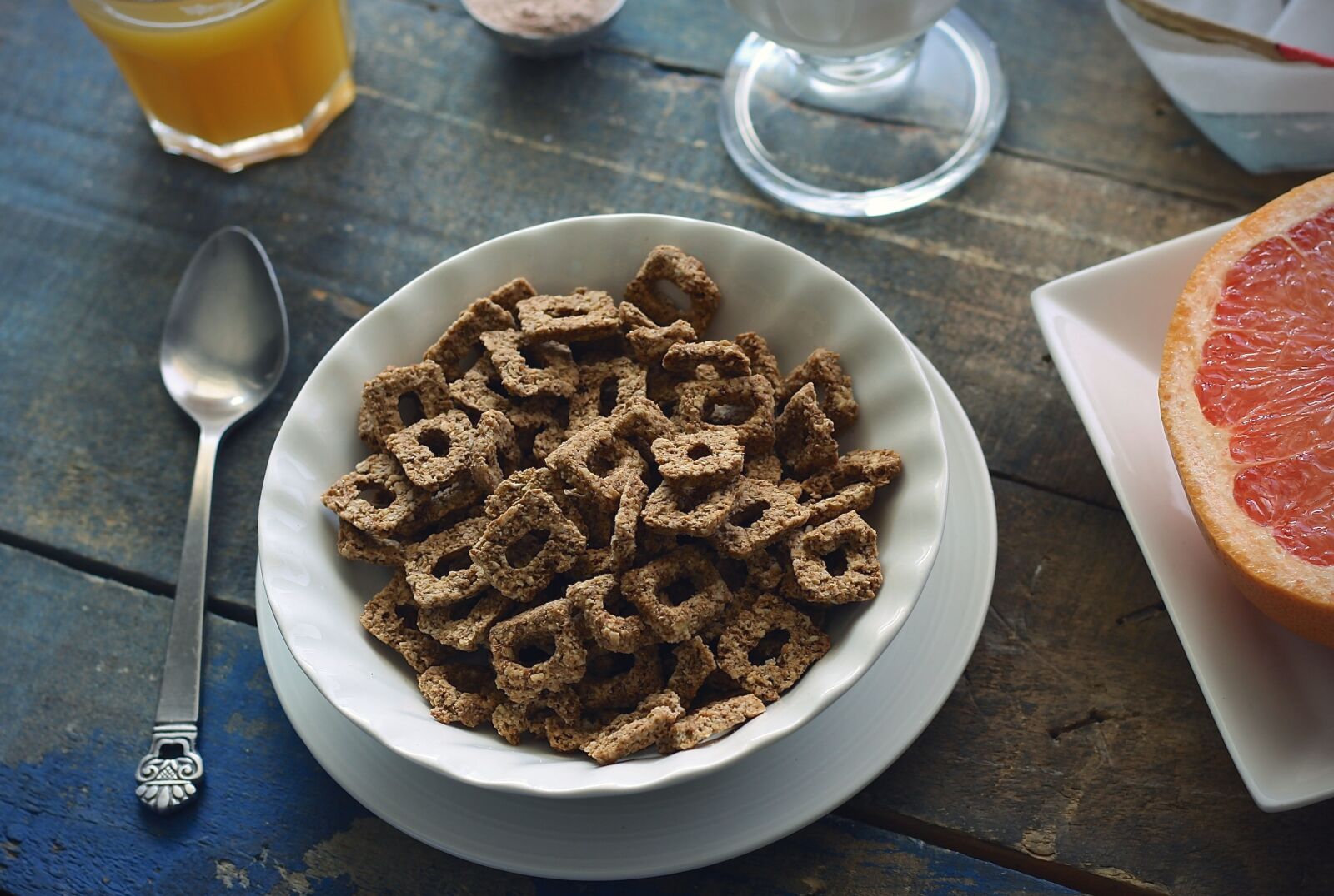 Canon EOS 1000D (EOS Digital Rebel XS / EOS Kiss F) sample photo. Cereal, fiber, breakfast photography