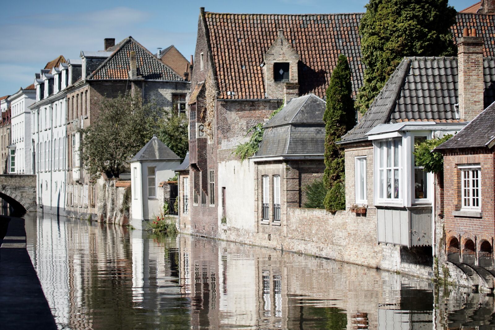 Sony a6000 sample photo. Bruges, channel, medieval photography