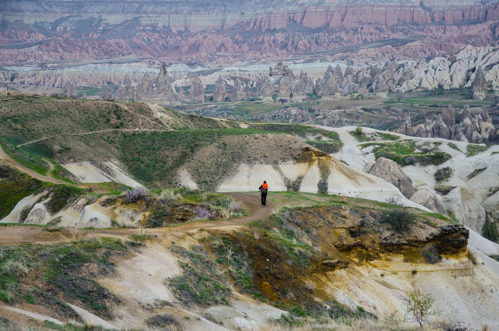 Nikon D7000 sample photo. Red, hat, mountains photography