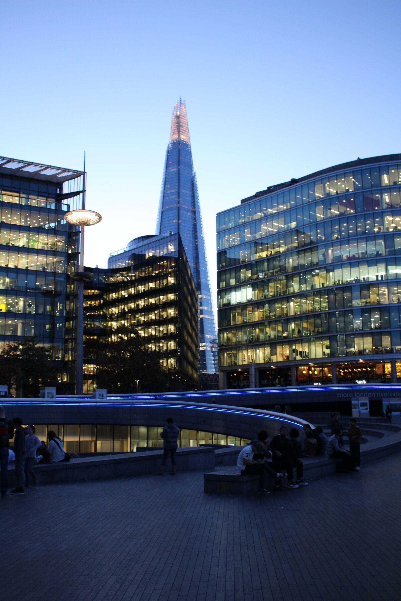 Canon EOS 100D (EOS Rebel SL1 / EOS Kiss X7) sample photo. Architecture, city, glass, london photography