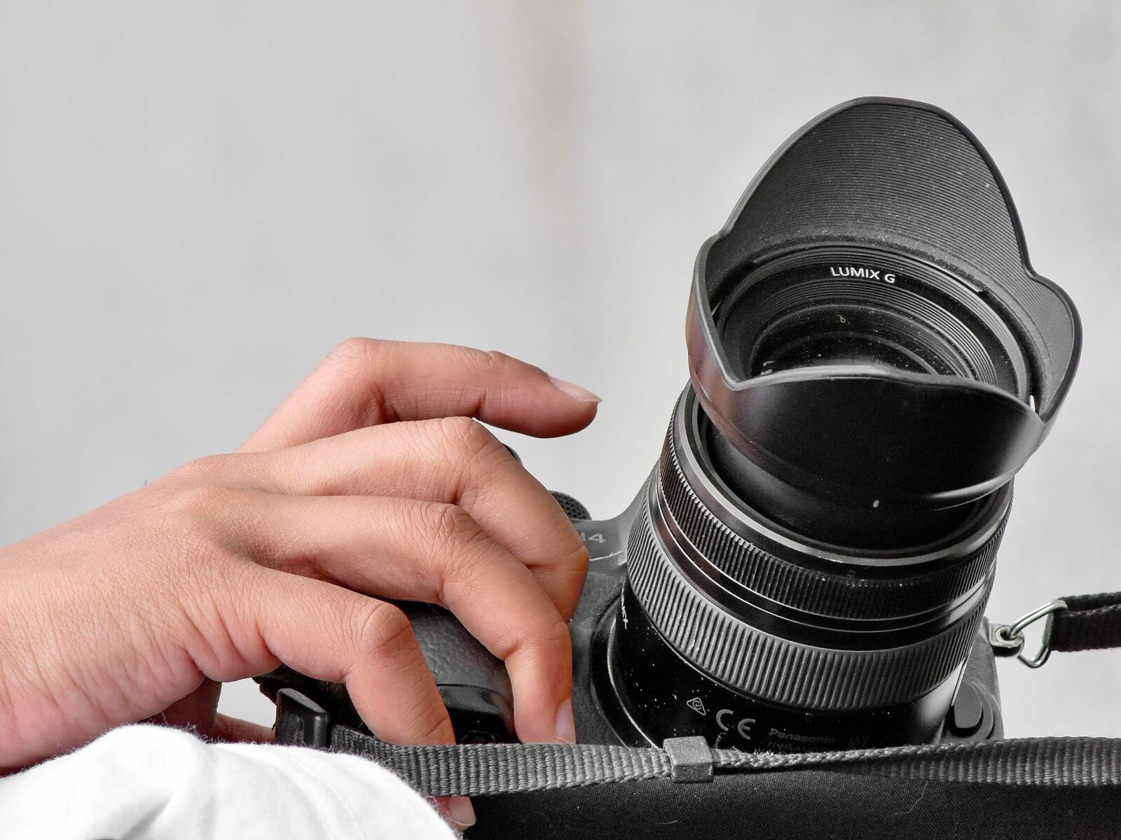 Nikon D5500 sample photo. Camera, hand, paparazzi, photographer photography