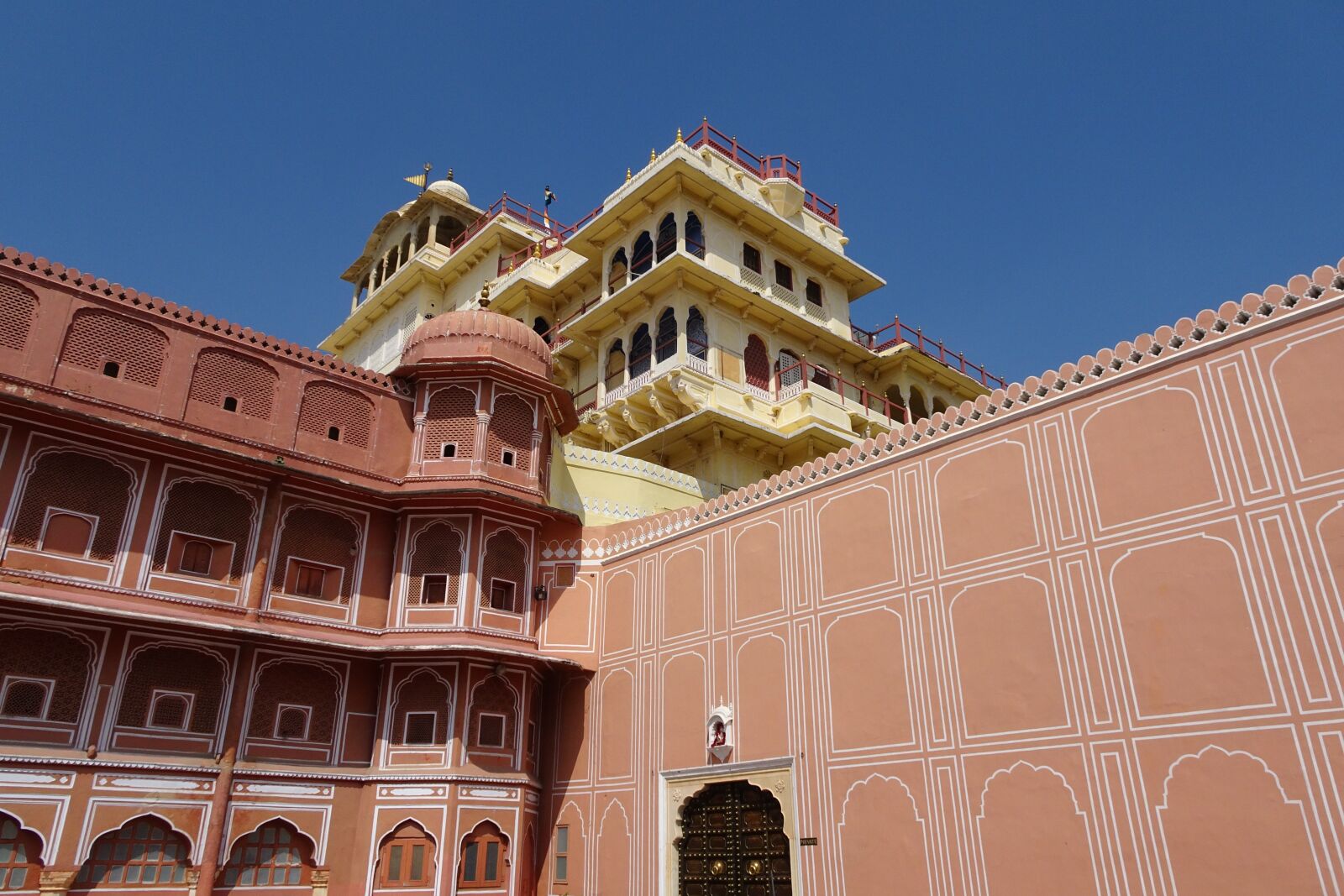 Sony Cyber-shot DSC-HX90V sample photo. City palace, architecture, landmark photography