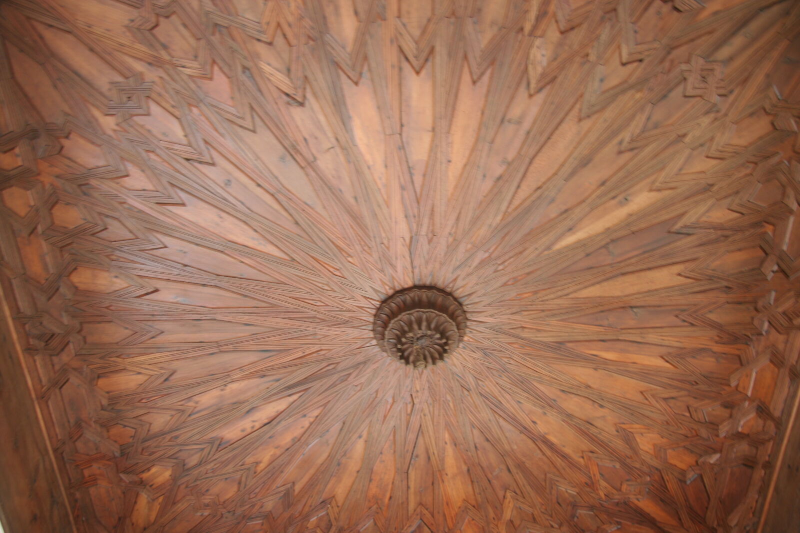 Canon EOS 350D (EOS Digital Rebel XT / EOS Kiss Digital N) sample photo. Ceiling, wood photography