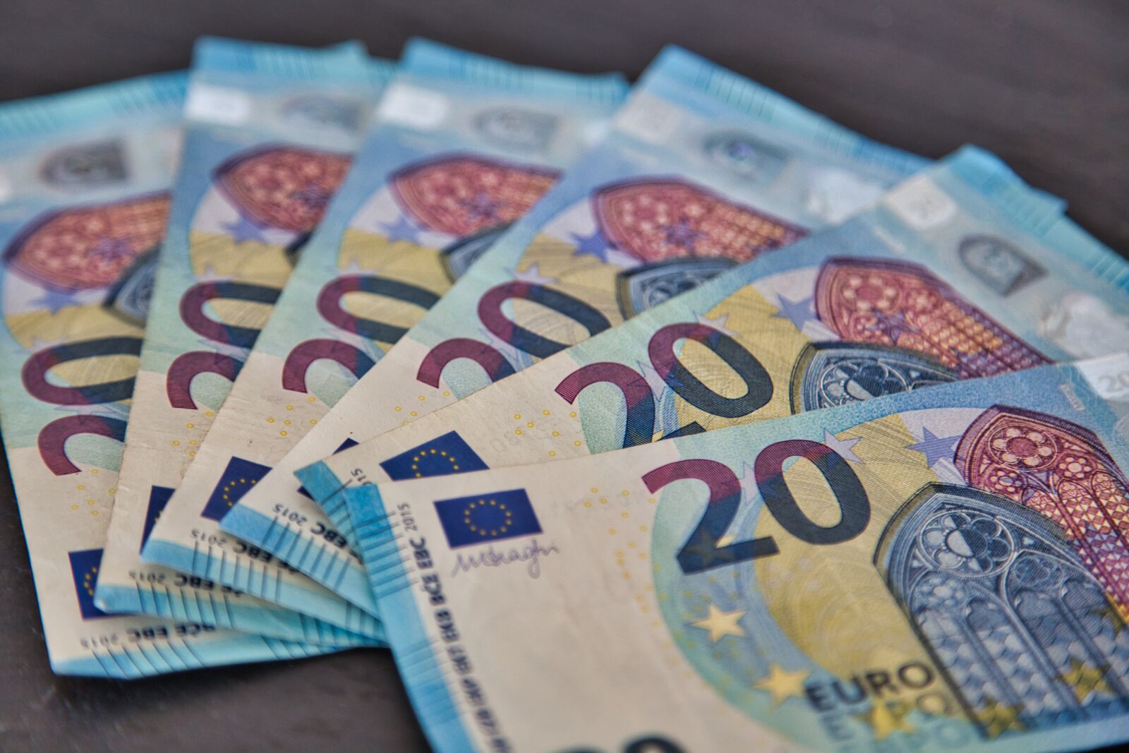 Canon EOS 6D + Canon EF 24-105mm F4L IS USM sample photo. Money, seem, currency photography