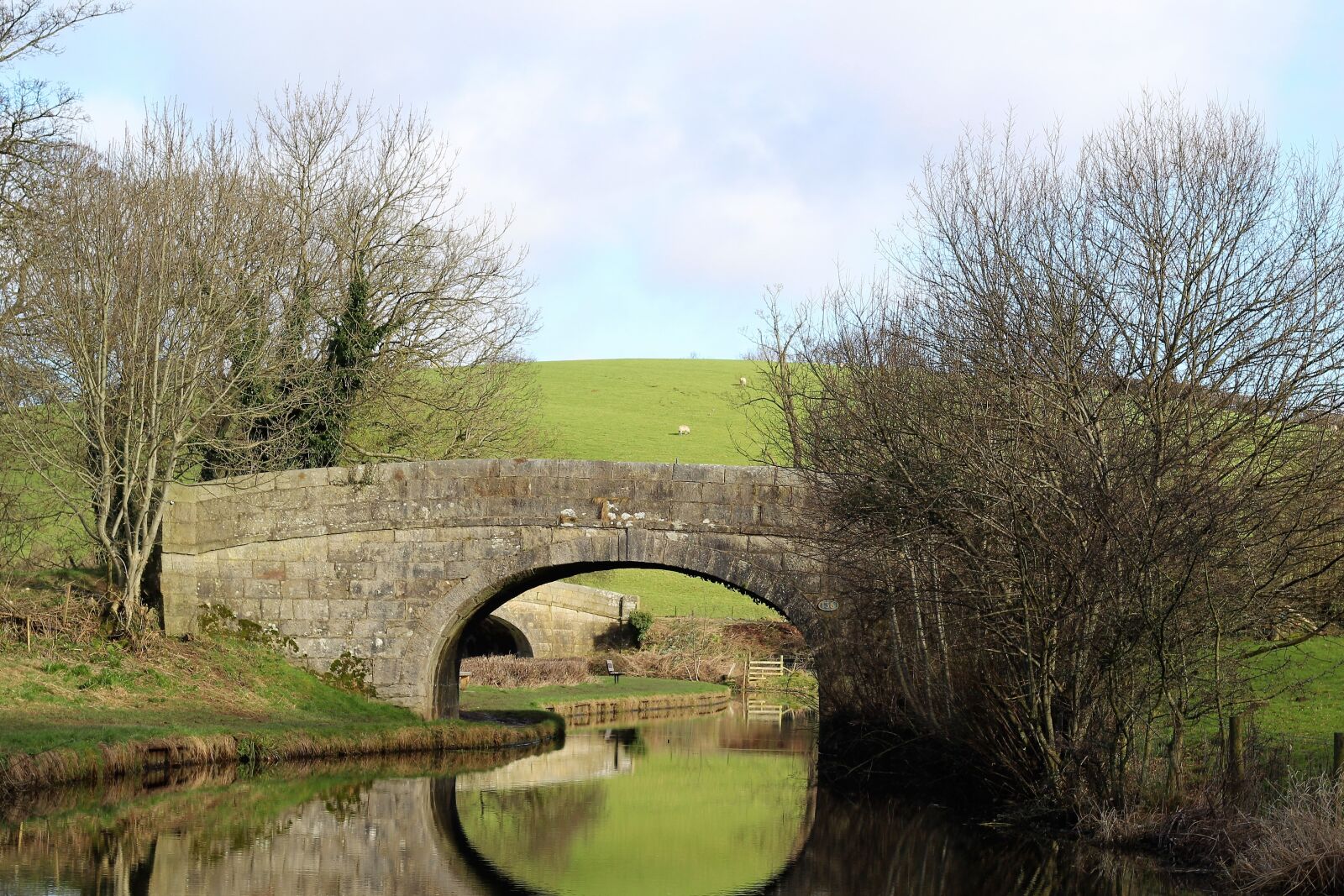 Canon EOS 1300D (EOS Rebel T6 / EOS Kiss X80) sample photo. Landscape, canal, canal bridge photography