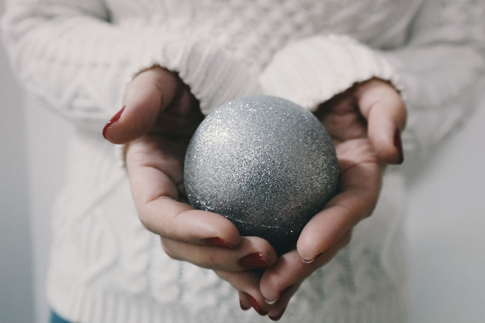 Samsung NX300 sample photo. Adult, ball, blur photography
