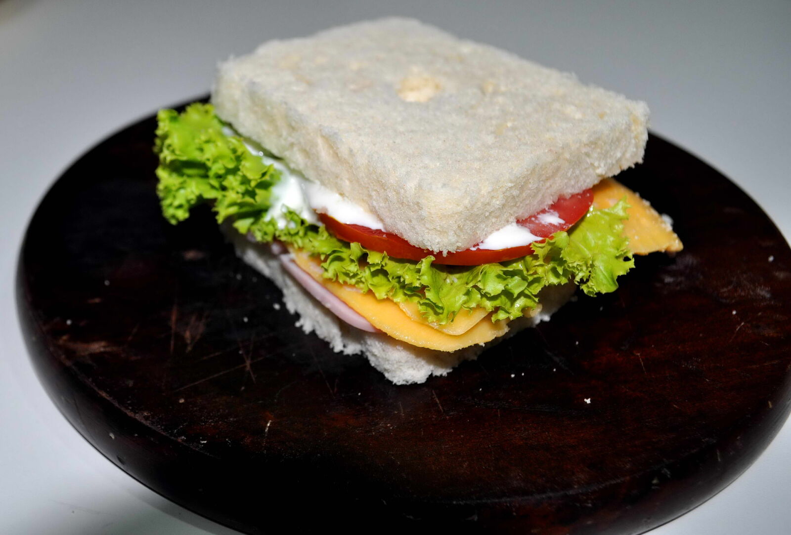 Nikon D5000 sample photo. Tasty, sandwich, salad photography