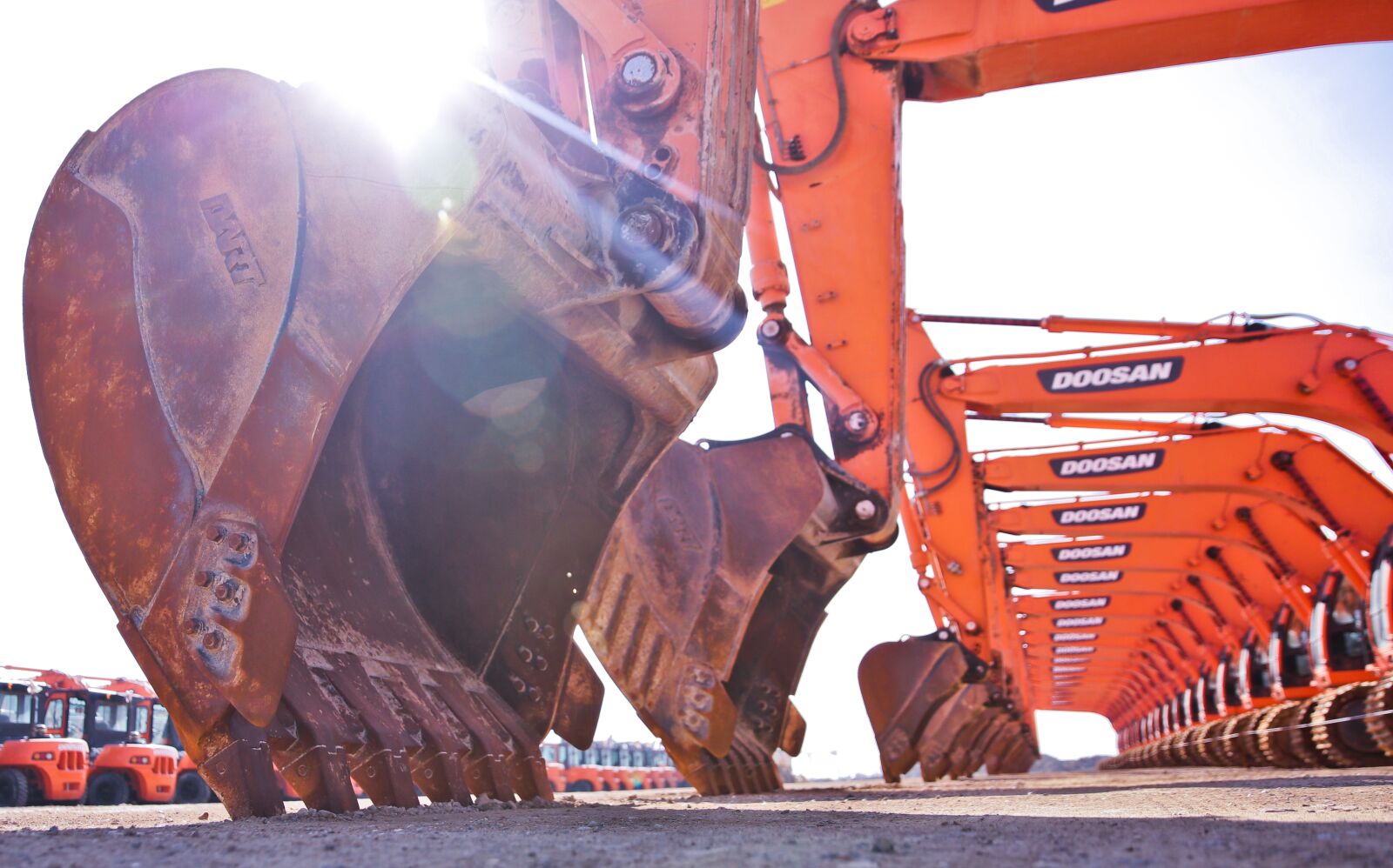 Canon EF 24-70mm F2.8L II USM sample photo. Transportation system, industry, excavator photography