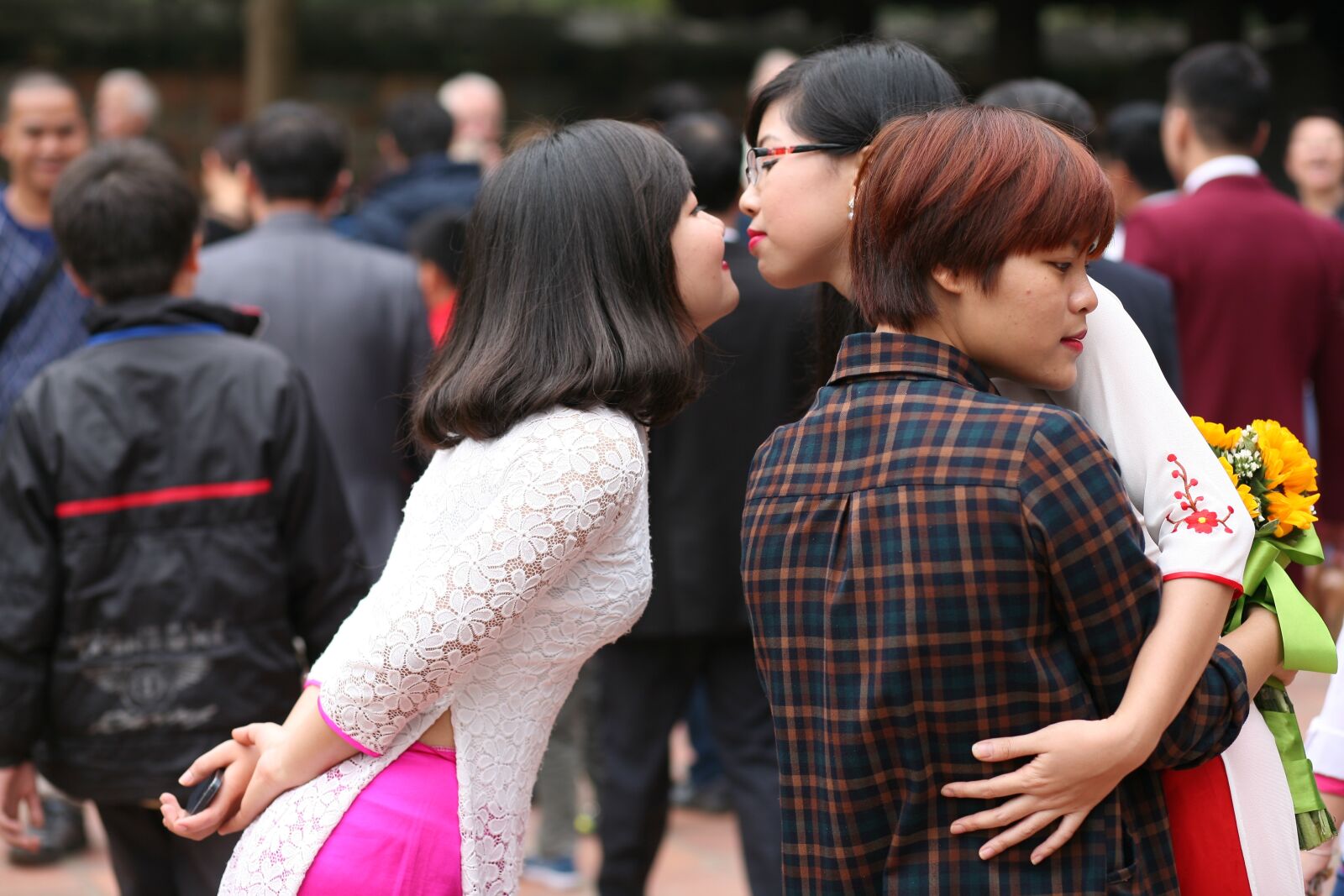 Canon EOS 5D sample photo. Who come after, love photography
