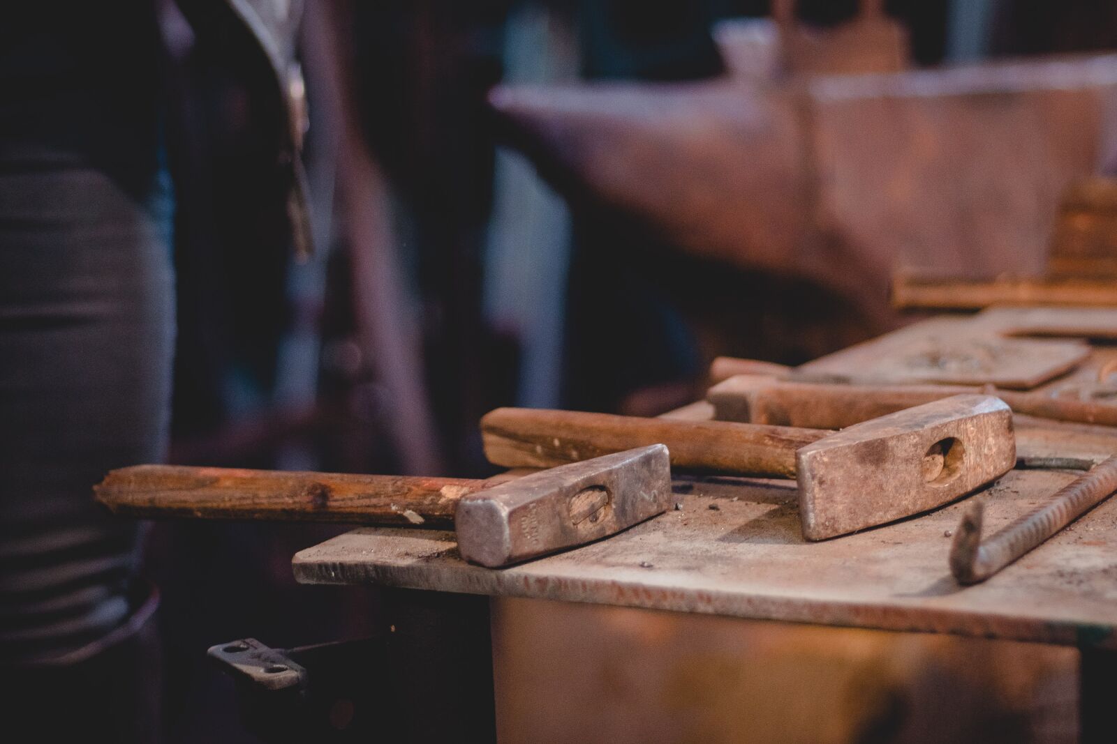 Canon EOS 80D sample photo. Wood, old, hammer photography