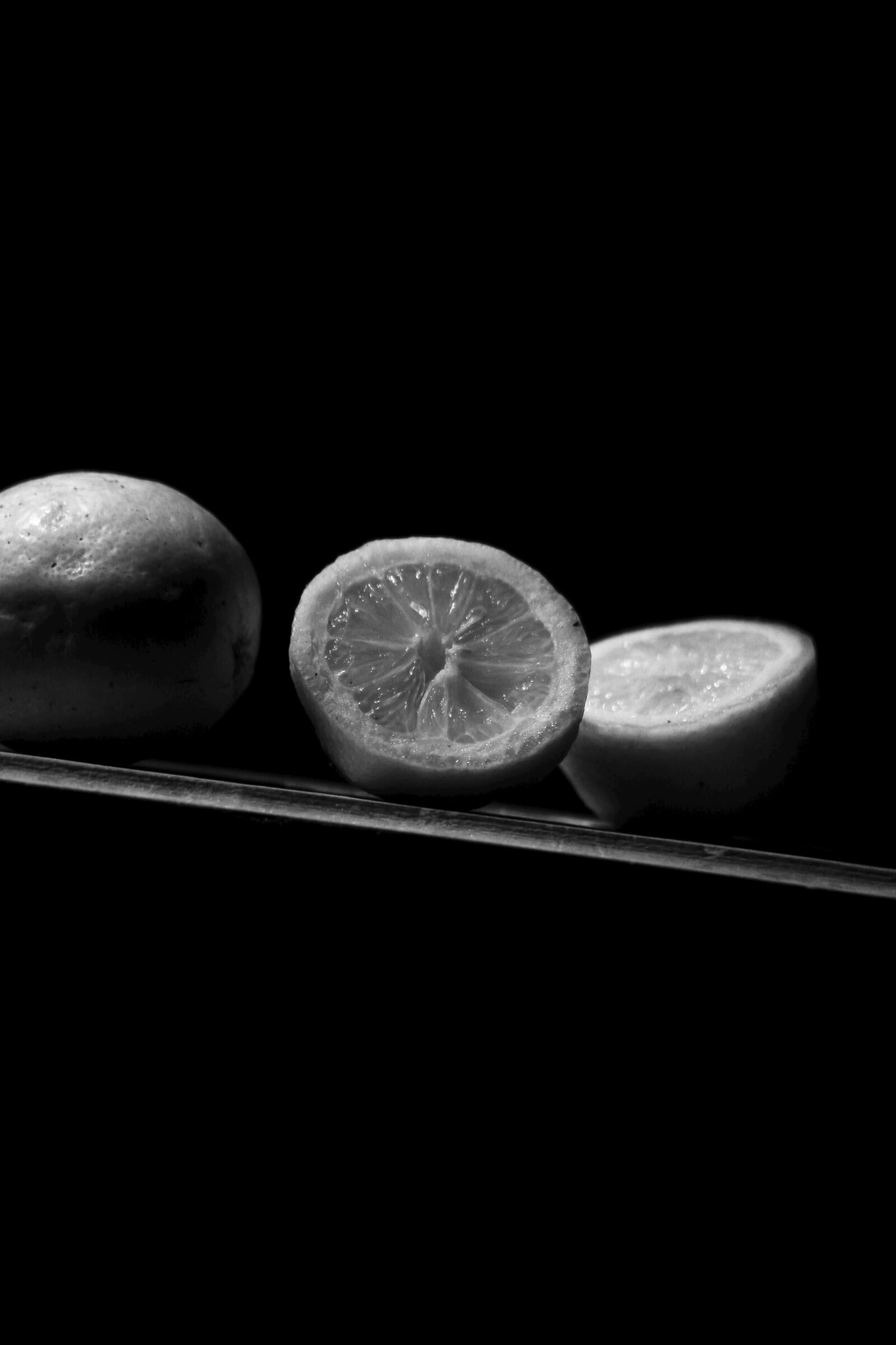 Canon EOS 5D sample photo. Lemon, dark, background photography