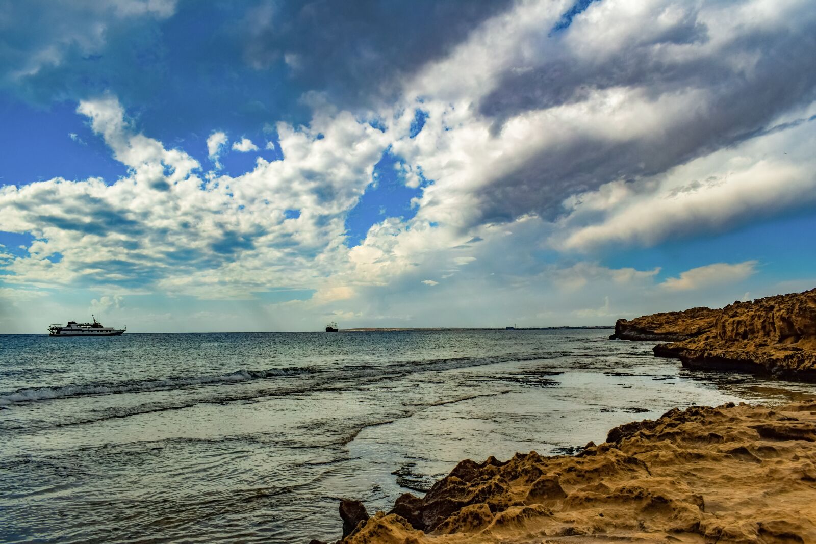 Nikon D3300 sample photo. Rocky coast, landscape, beach photography